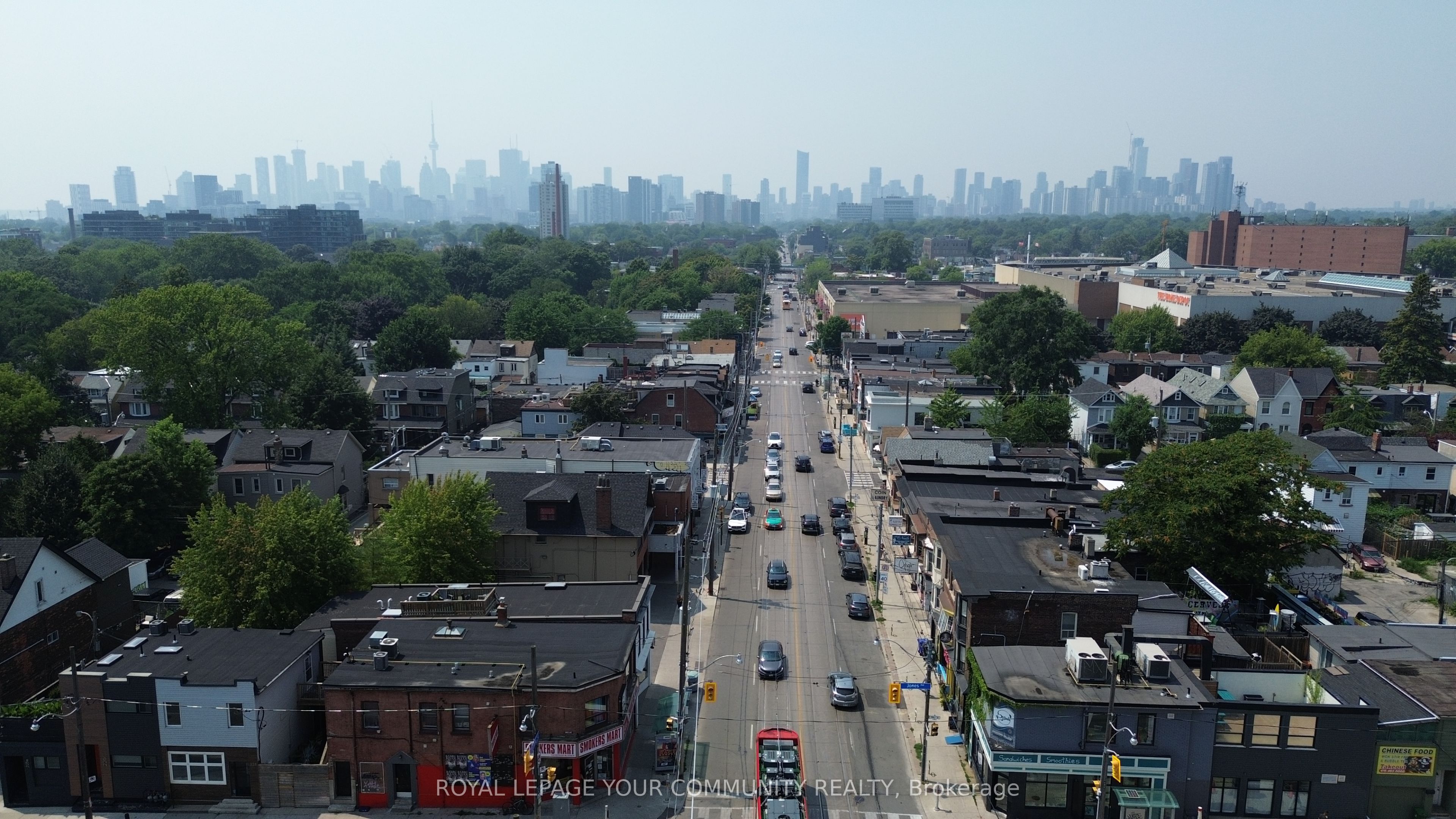 1075 Gerrard Street E Upper Floor Property Photo 33