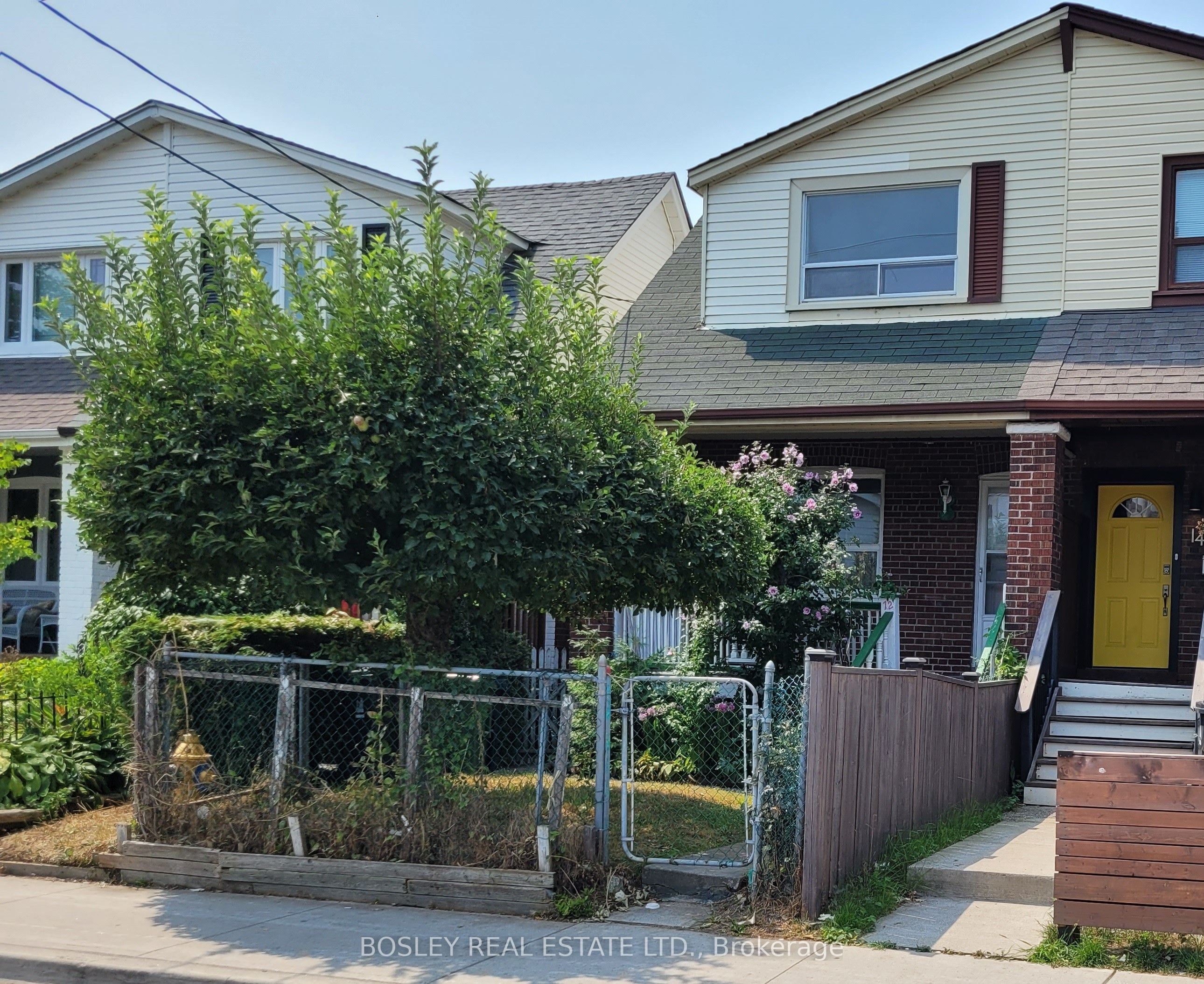 12 Thyra Avenue Property Photo 1