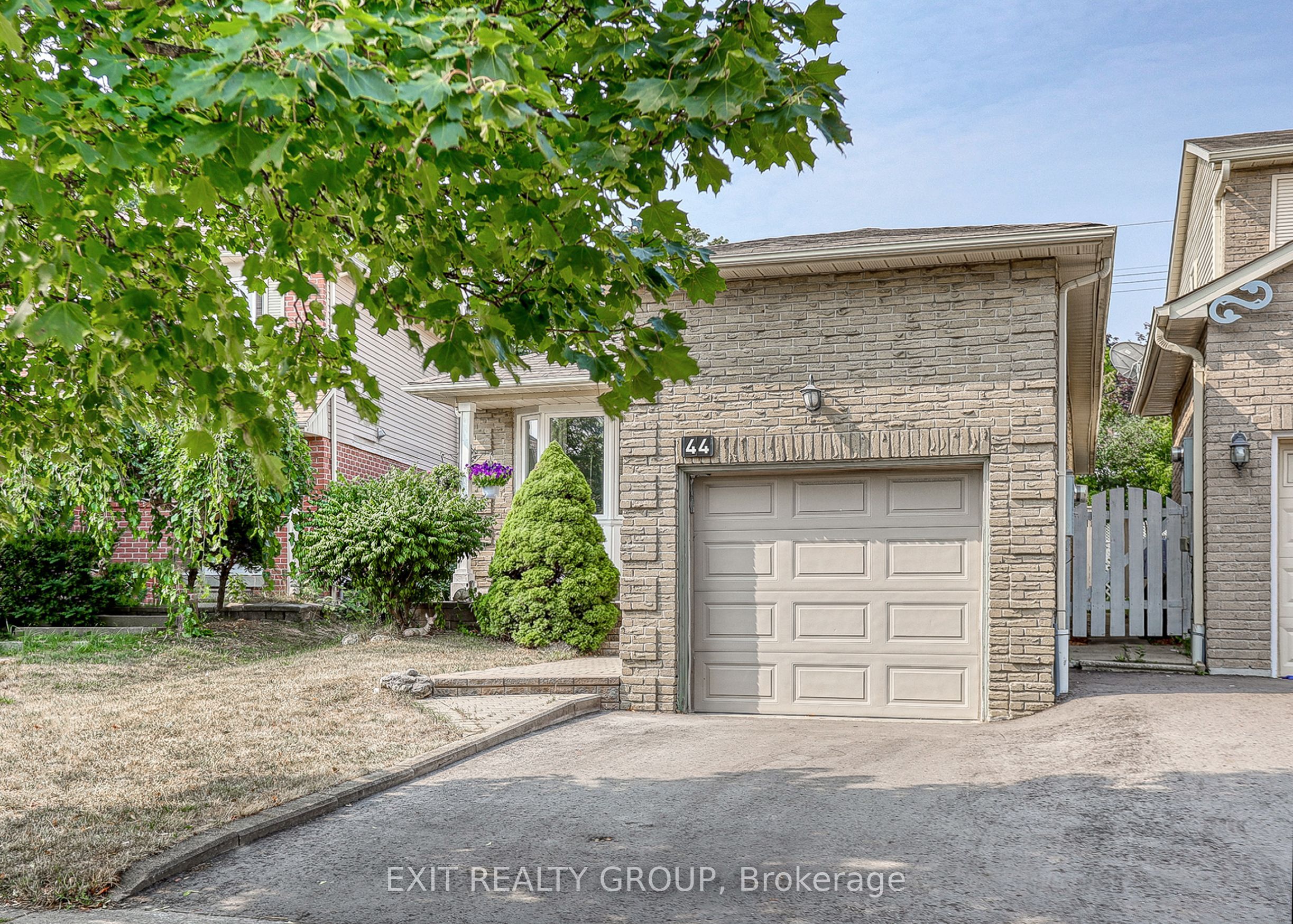 44 Angus Drive Property Photo