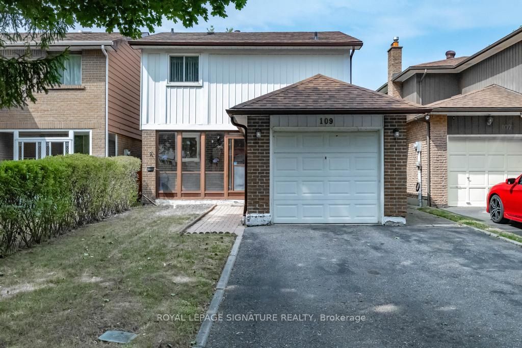 109 Carolbreen Square Property Photo 1