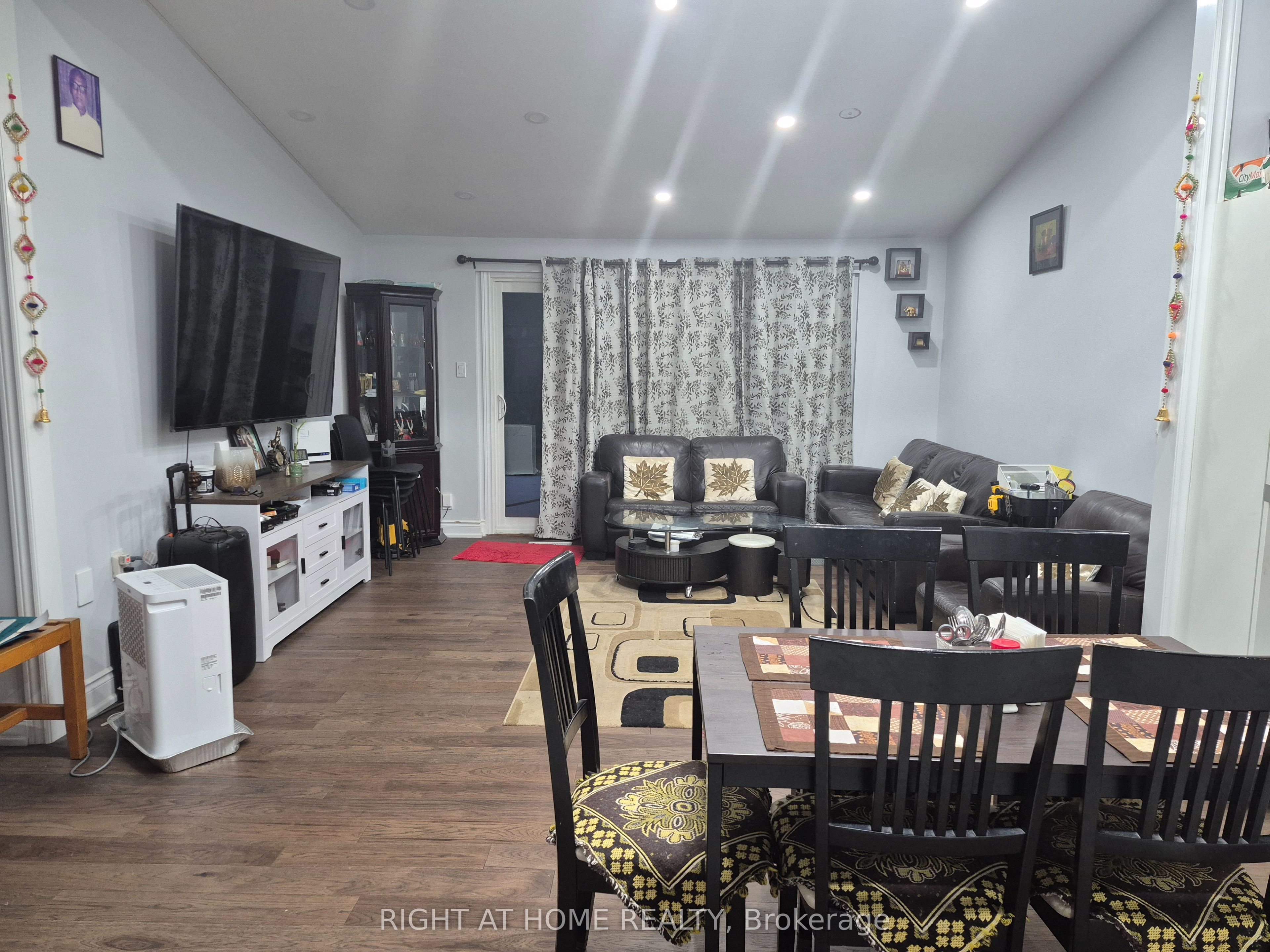 11 Lesterwood Crescent Property Photo 1