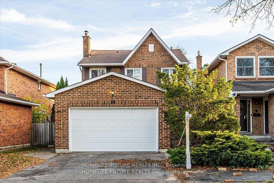 38 Parade Square Property Photo 1