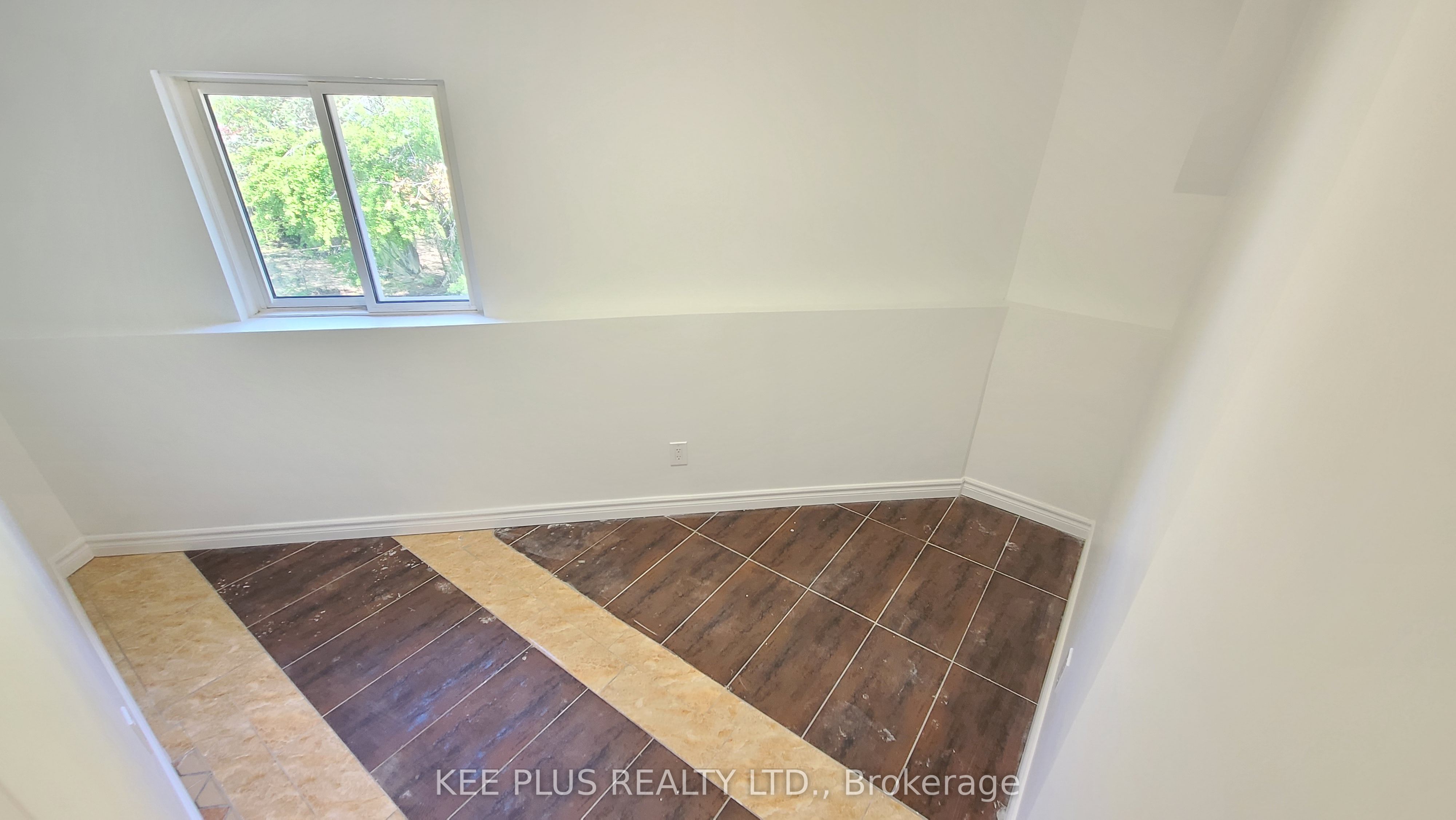743 Birchmount Road 7c Property Photo 1