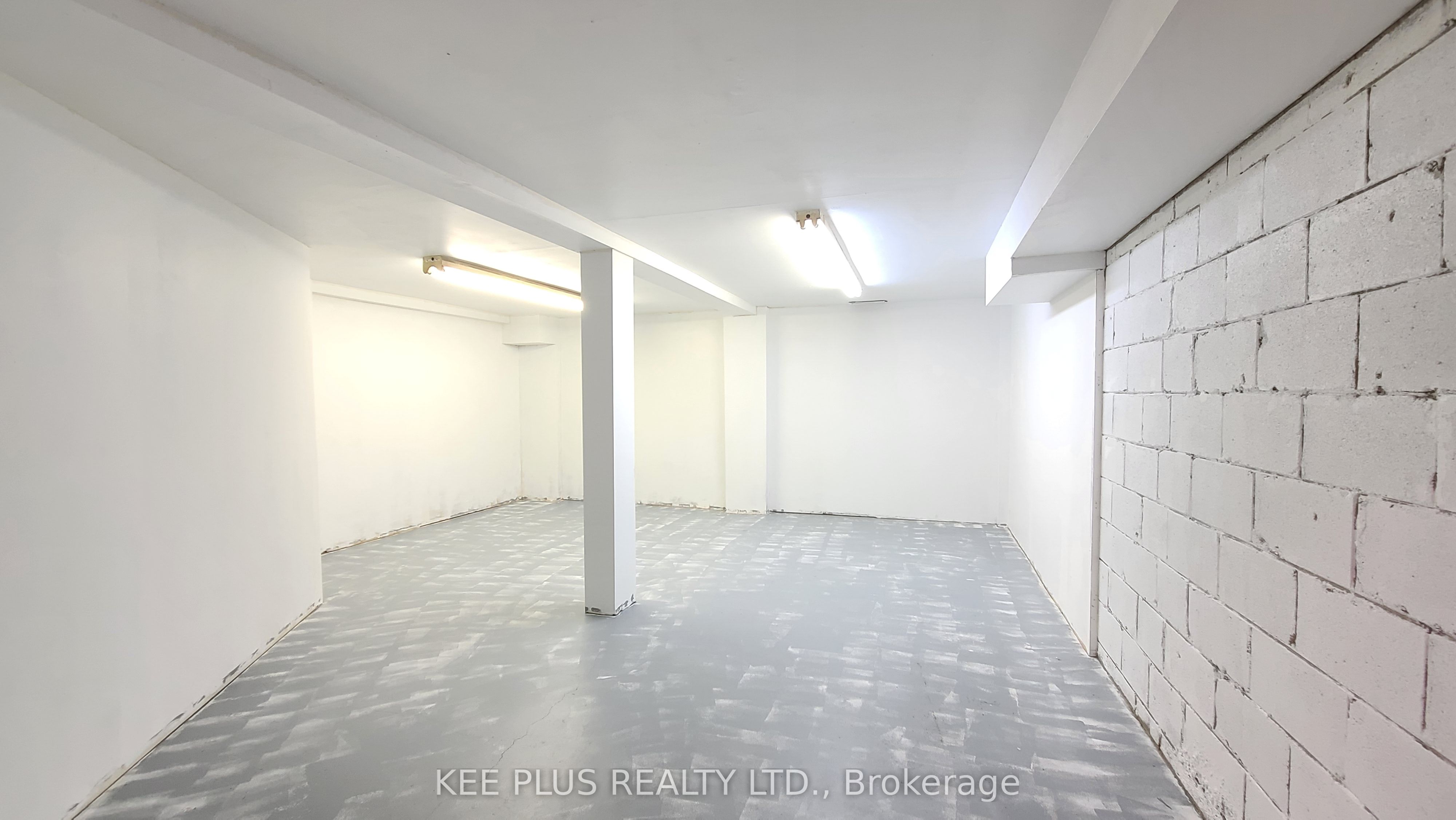 743 Birchmount Road B5 Property Photo 1