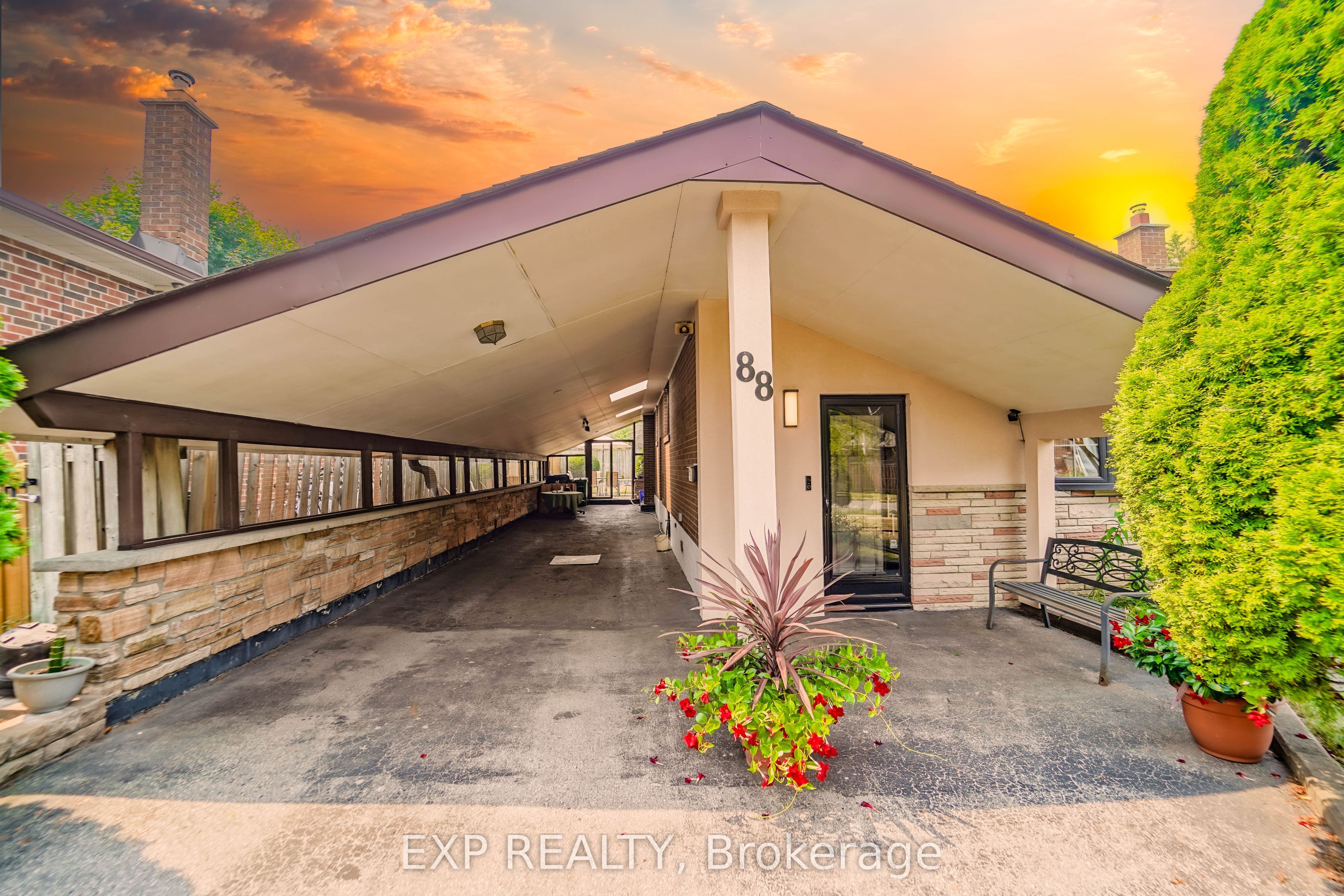88 Benshire Drive Property Photo 1