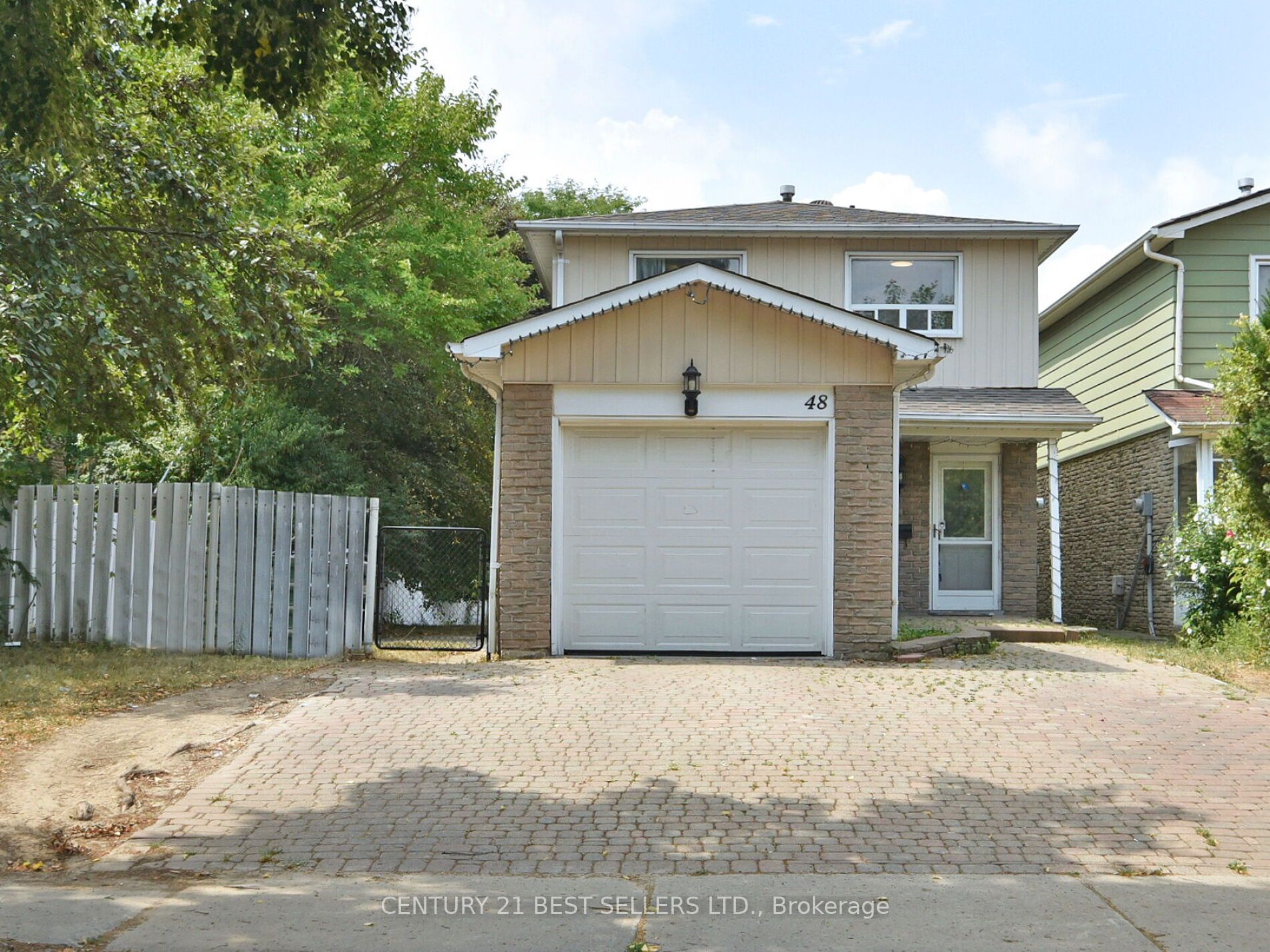 48 Marrakesh Drive Property Photo 1