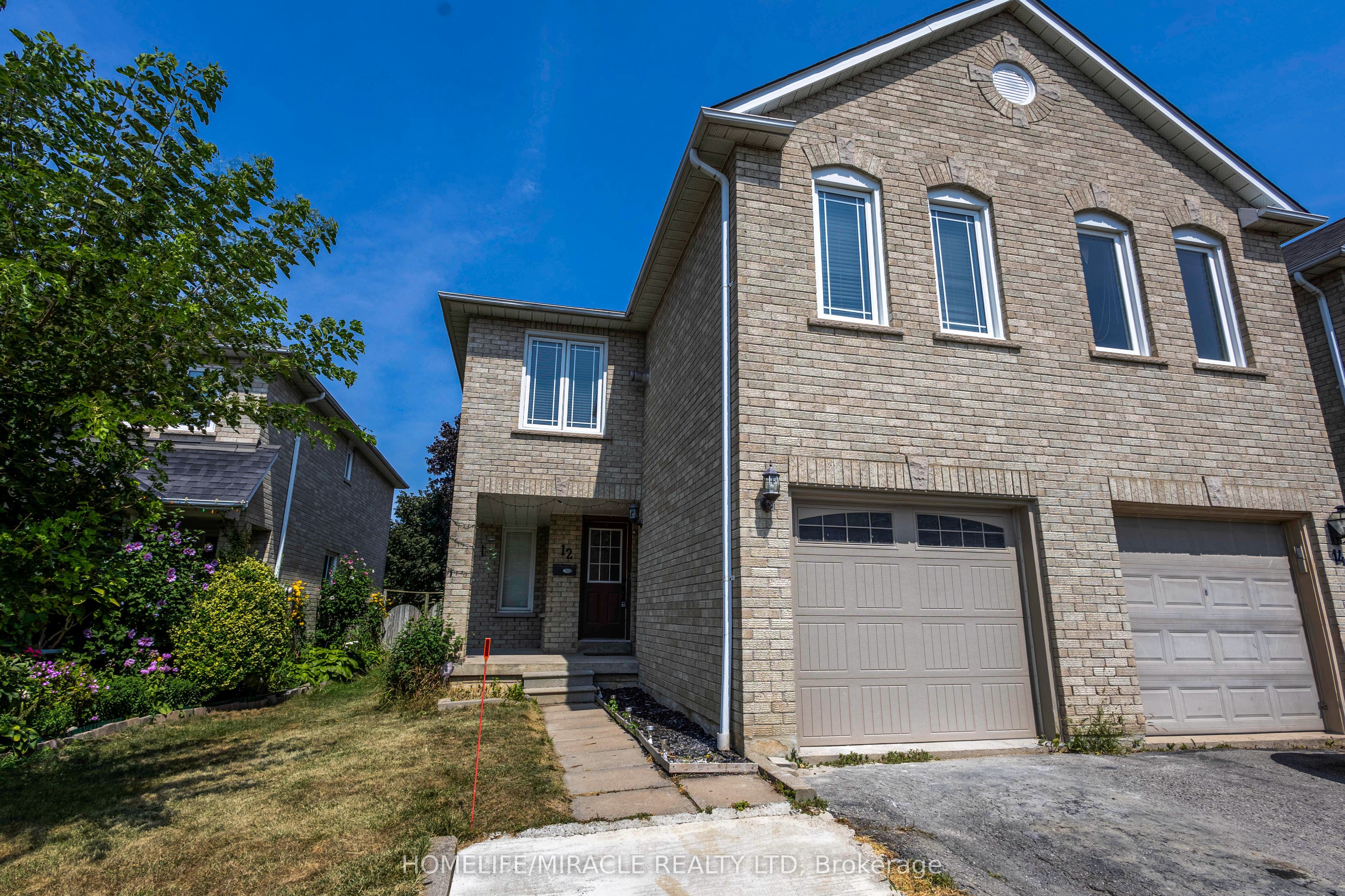 12 Gill Cres Property Photo 1