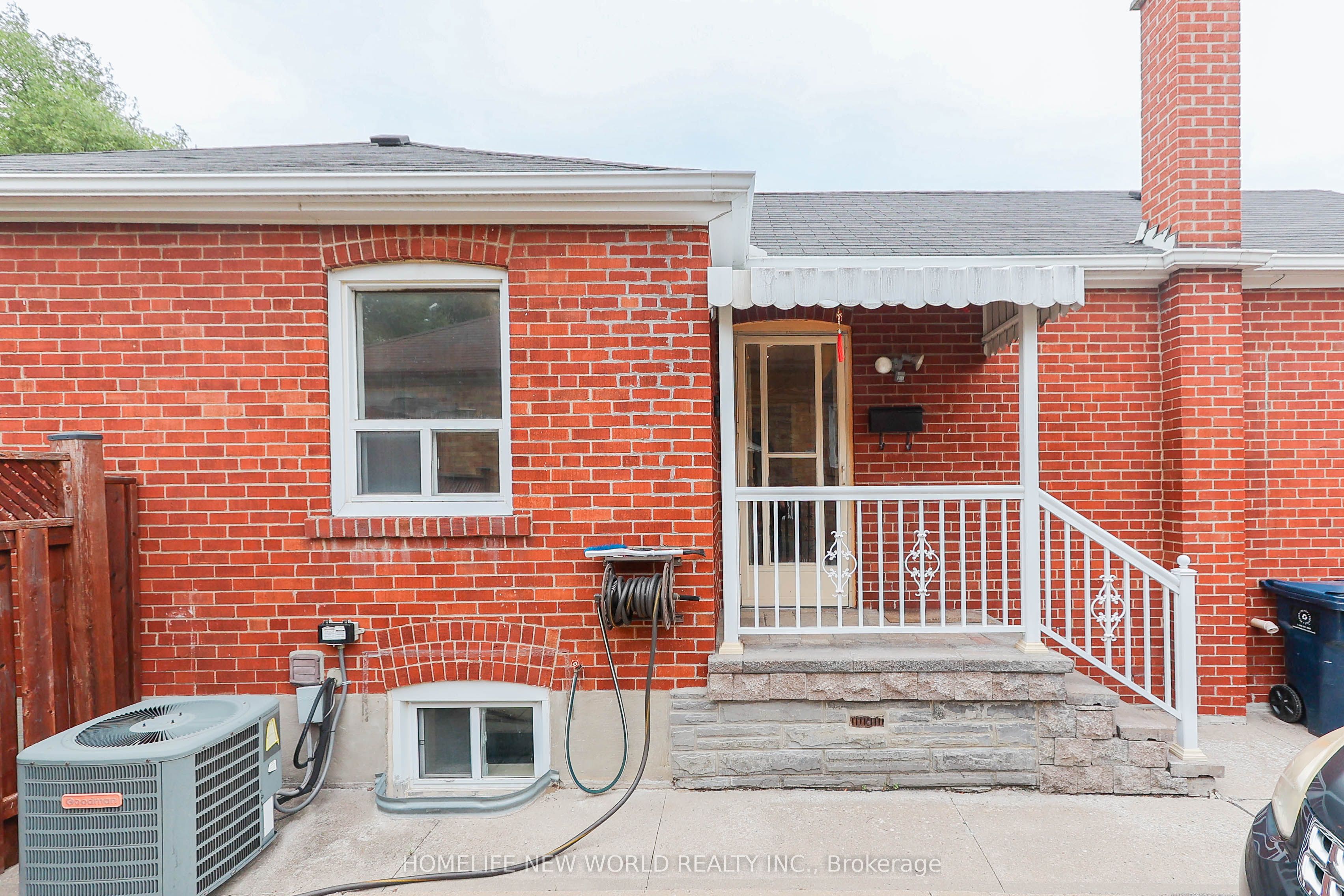 34 Greylawn Crescent Property Photo 6