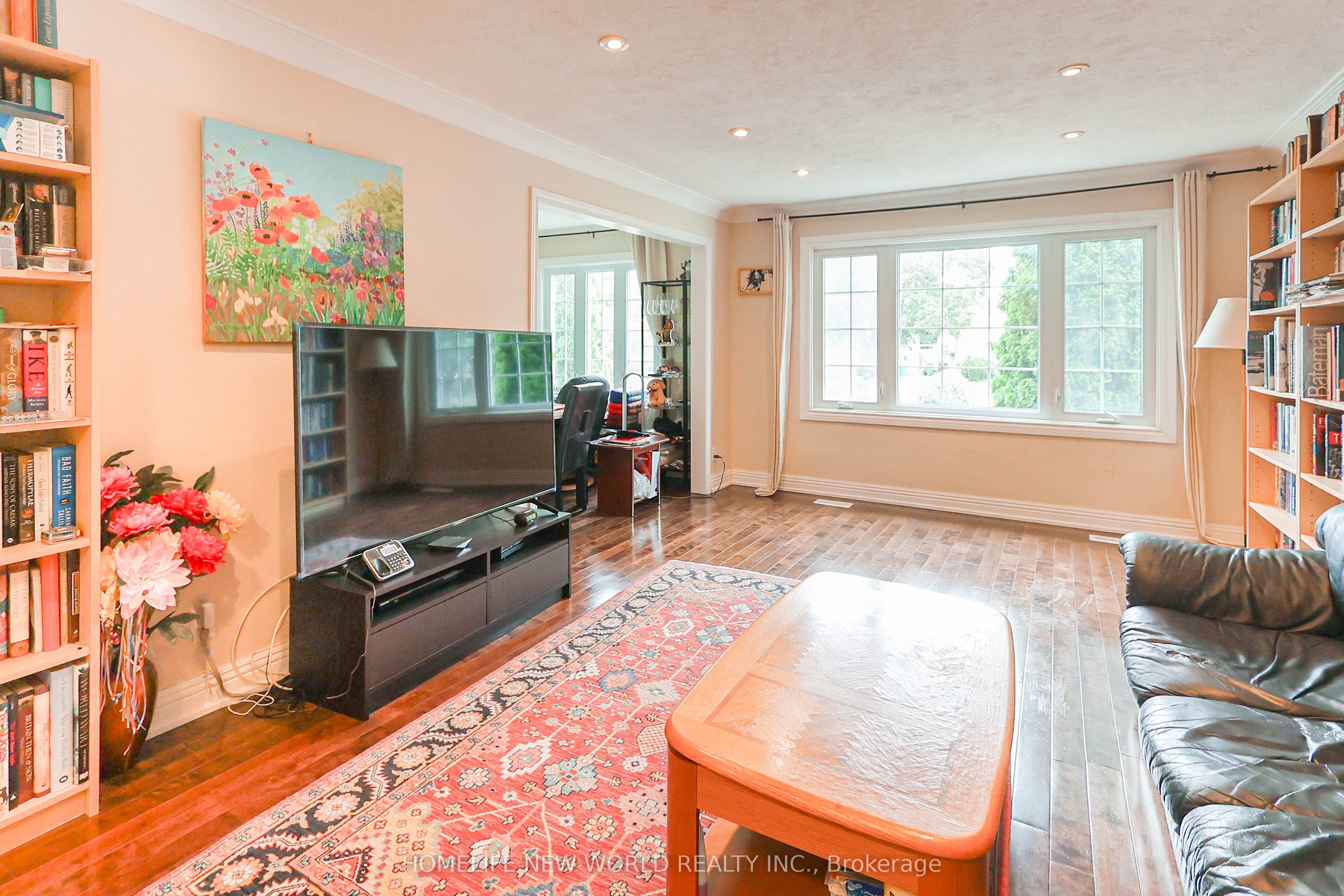 34 Greylawn Crescent Property Photo 11