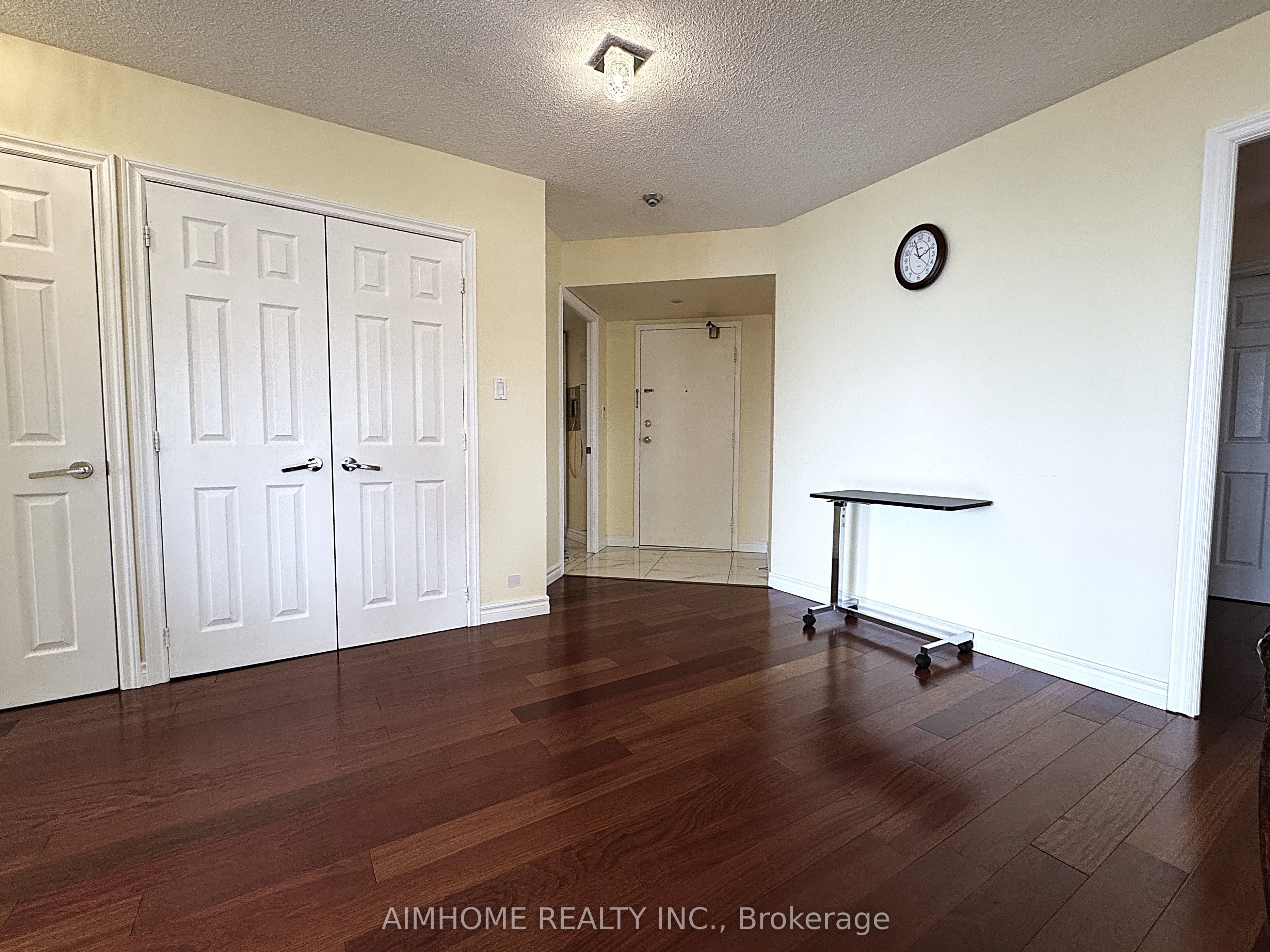 175 Bamburgh Circle 404 Property Photo 3