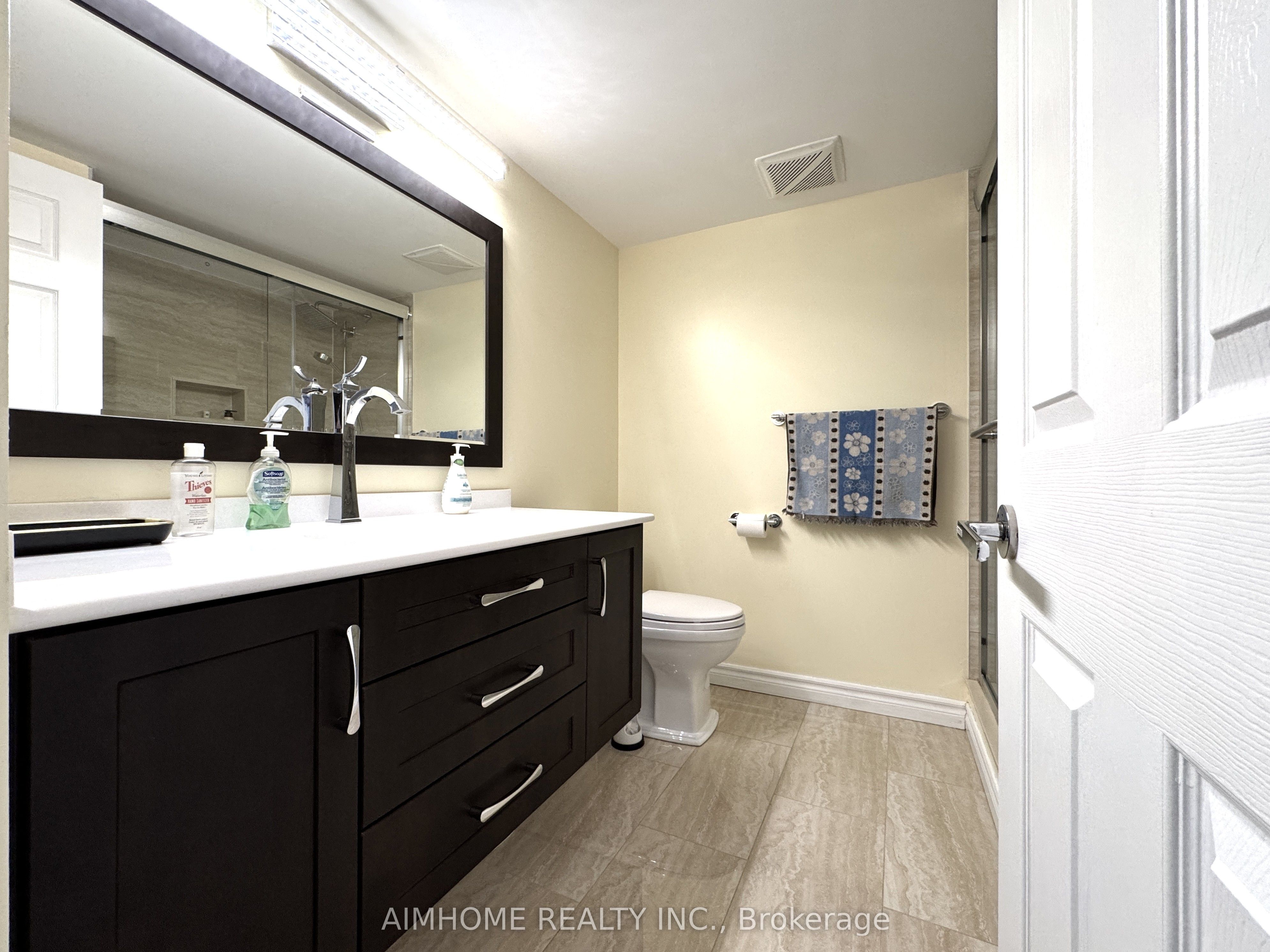 175 Bamburgh Circle 404 Property Photo 16