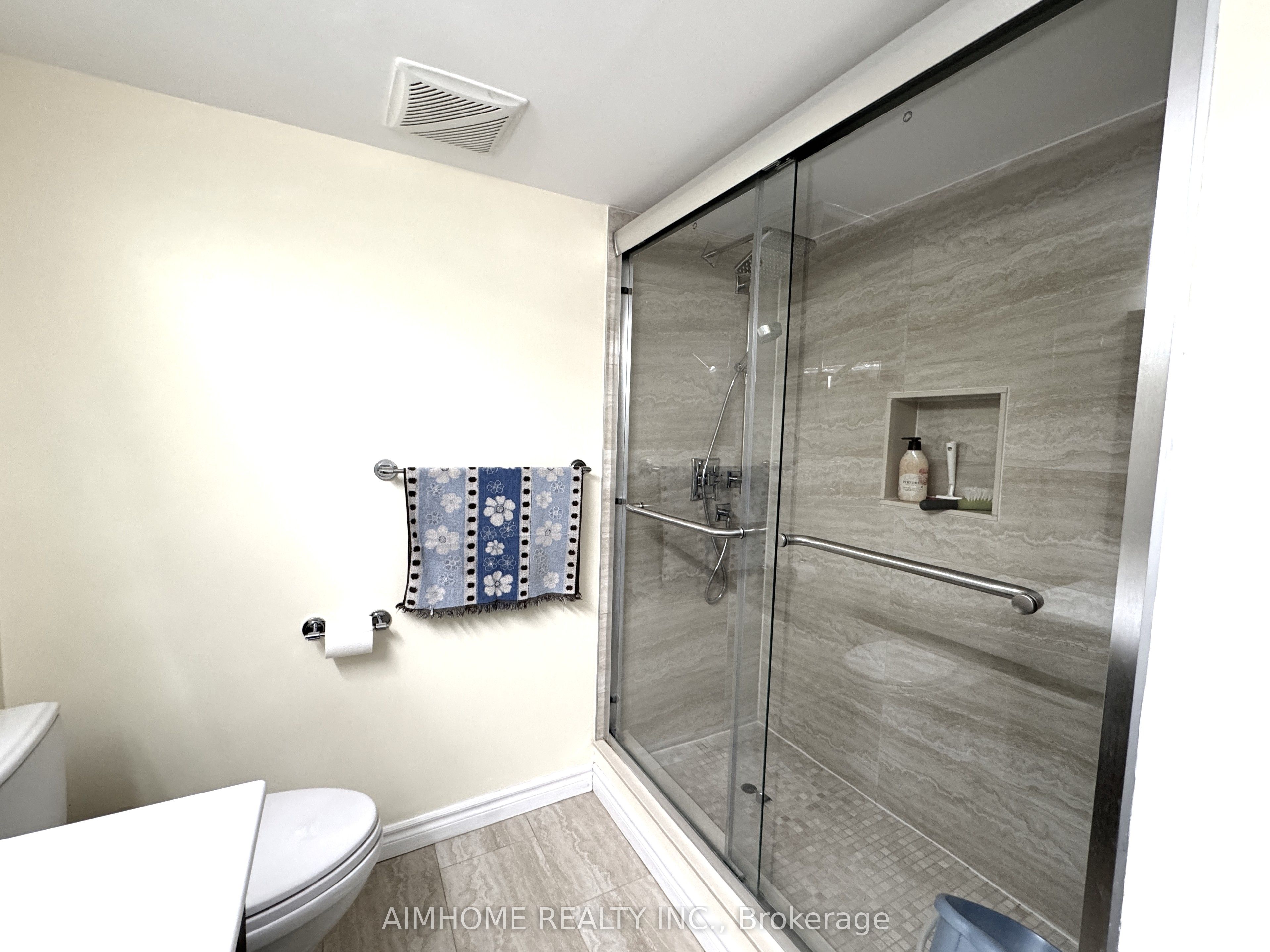 175 Bamburgh Circle 404 Property Photo 17