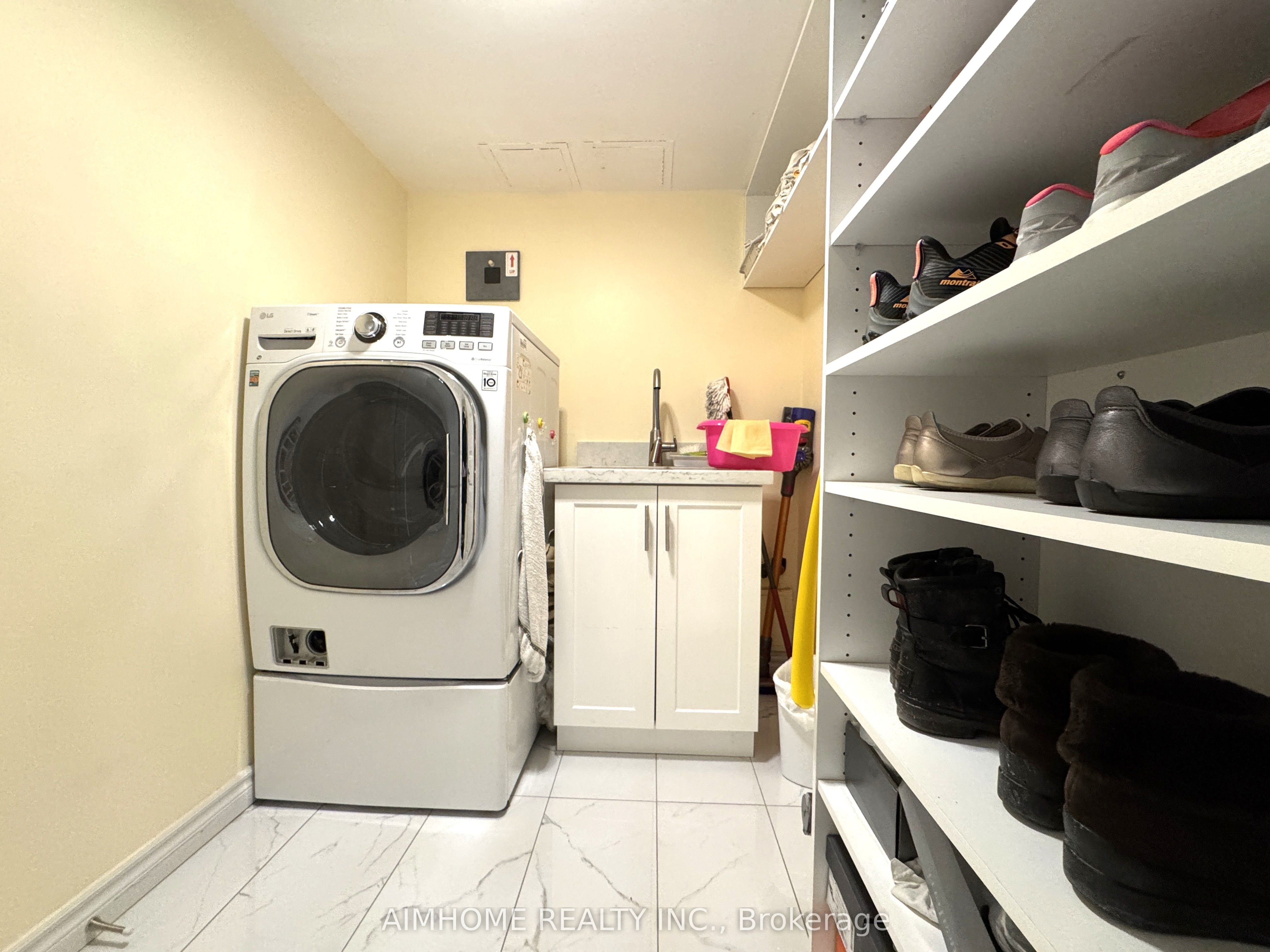 175 Bamburgh Circle 404 Property Photo 19