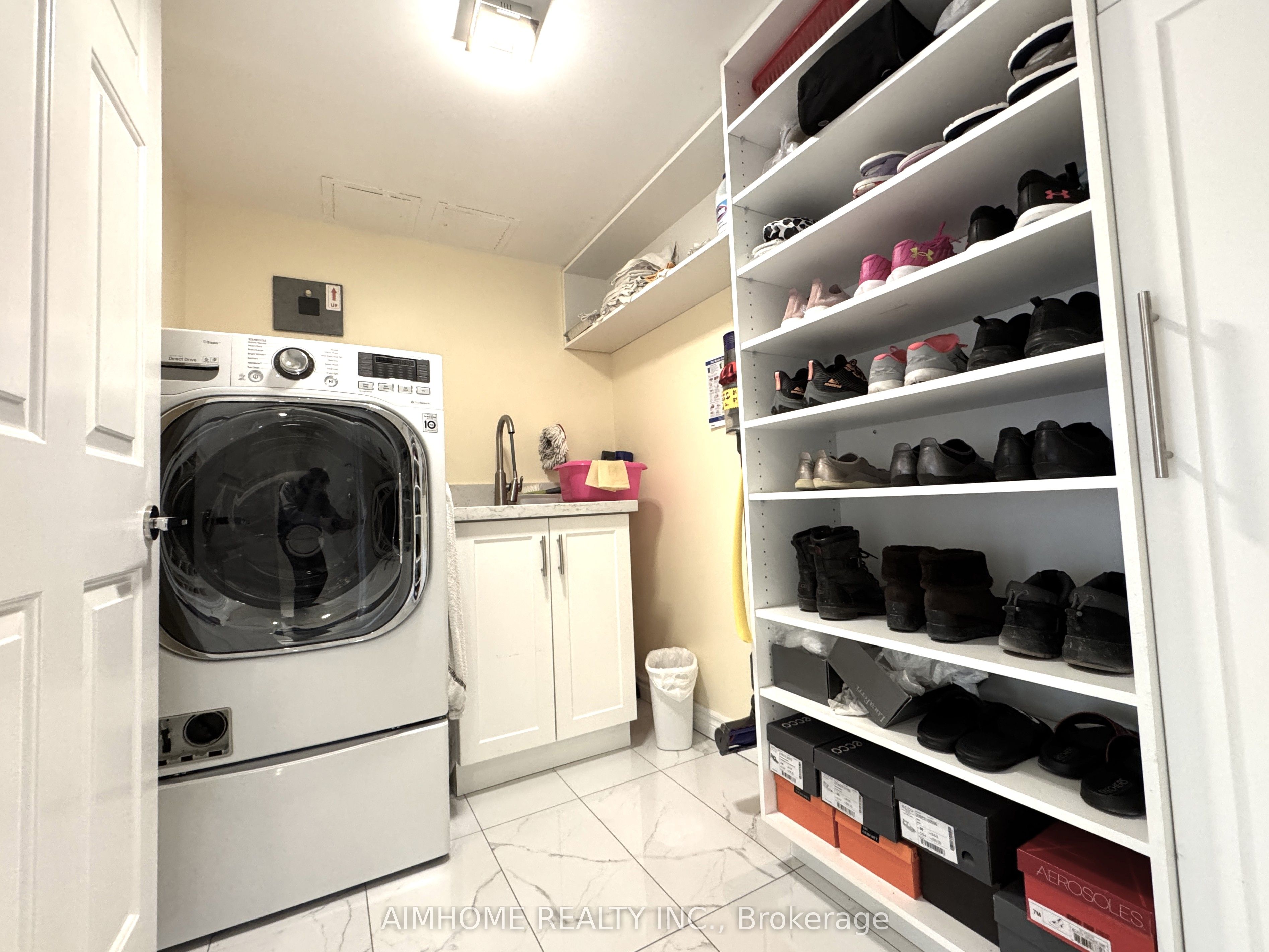 175 Bamburgh Circle 404 Property Photo 20