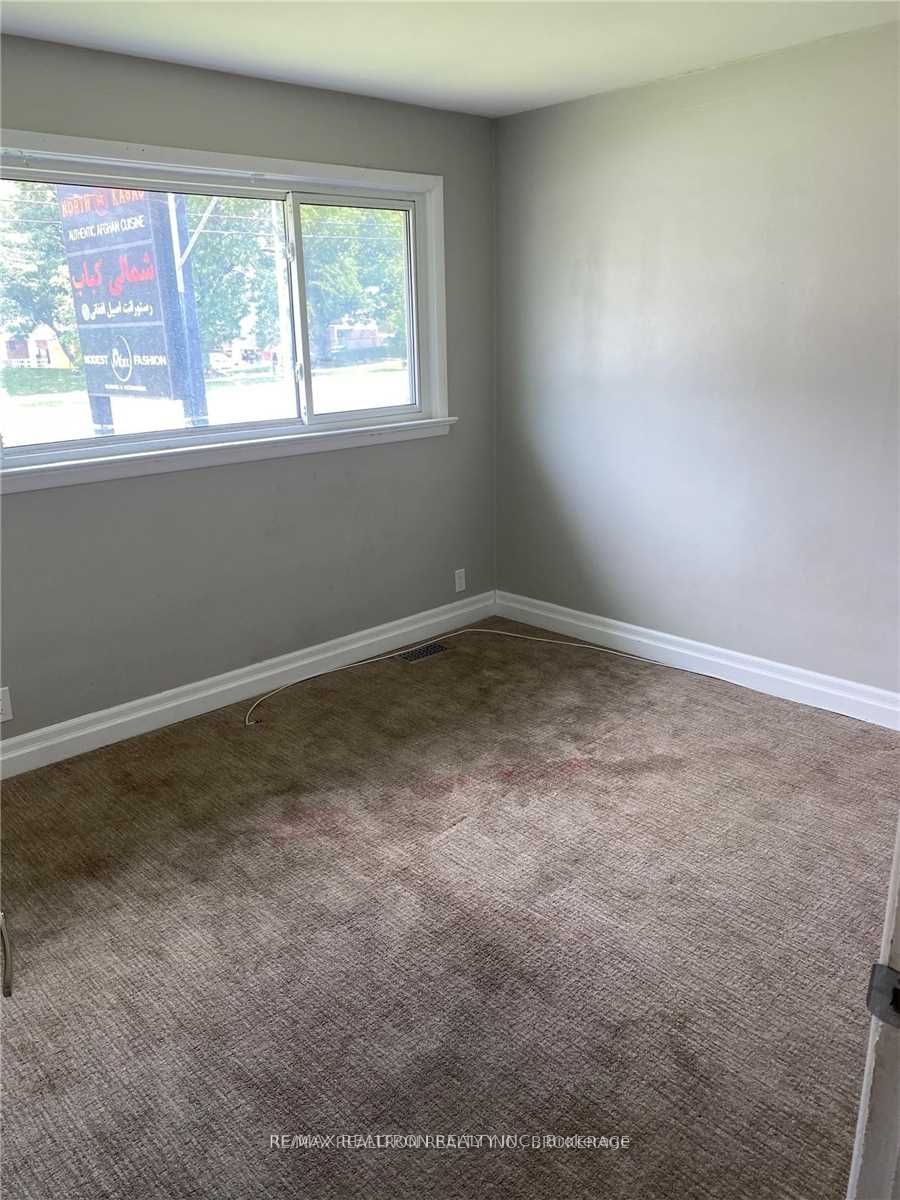 240 Markham Road Main Property Photo 6