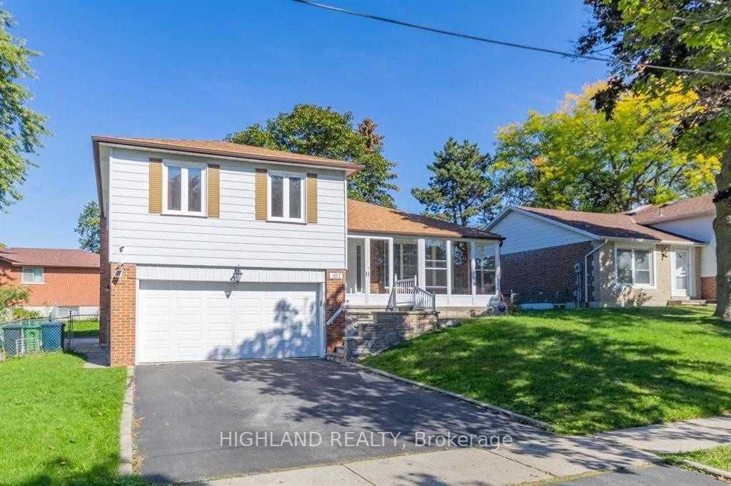 107 Rainier Square Lower Property Photo 1