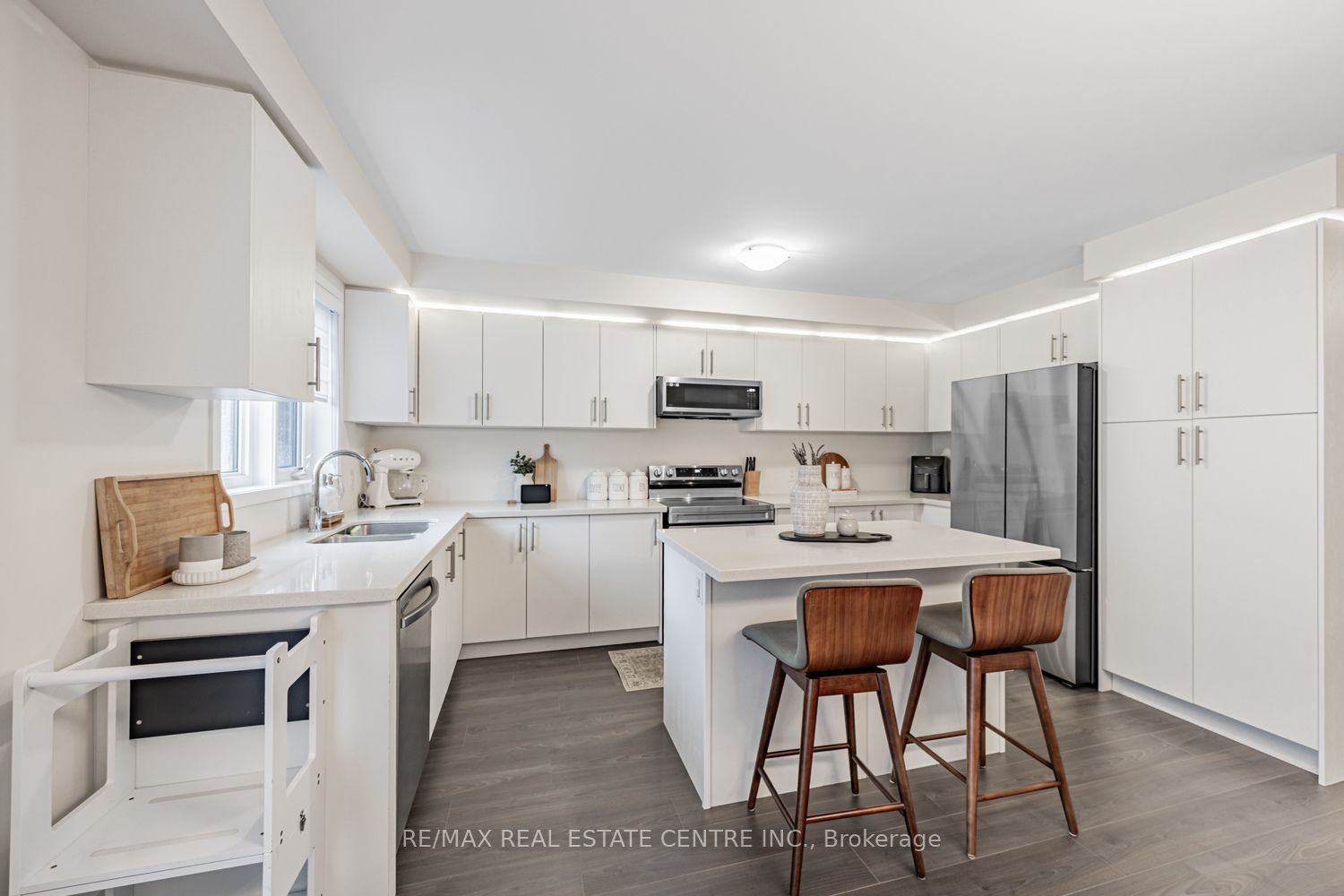 1310 Bradenton Path Property Photo 10