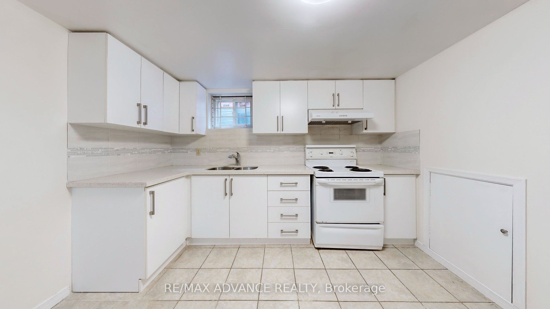 49 Havenview Road Lower Property Photo 8