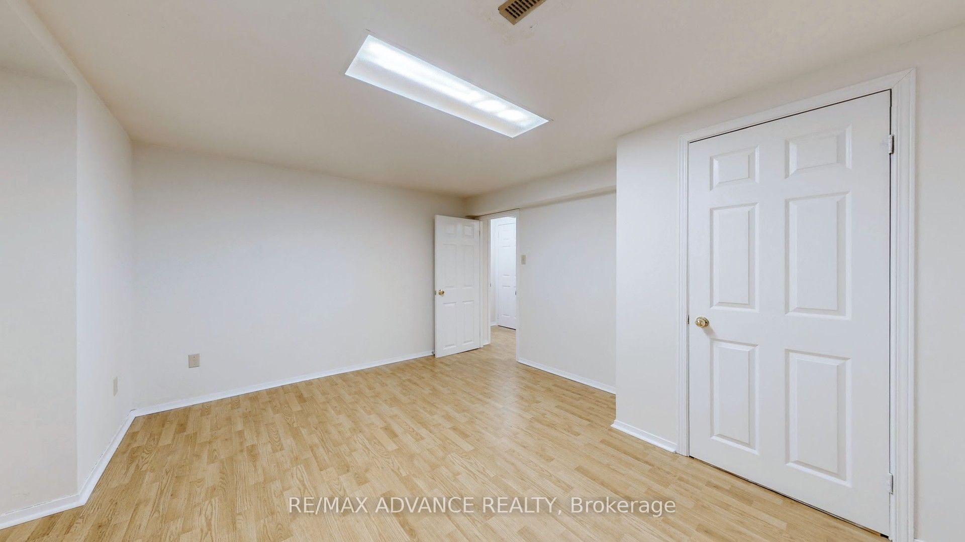 49 Havenview Road Lower Property Photo 11