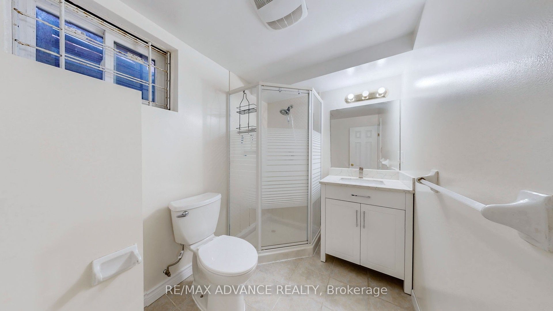 49 Havenview Road Lower Property Photo 15