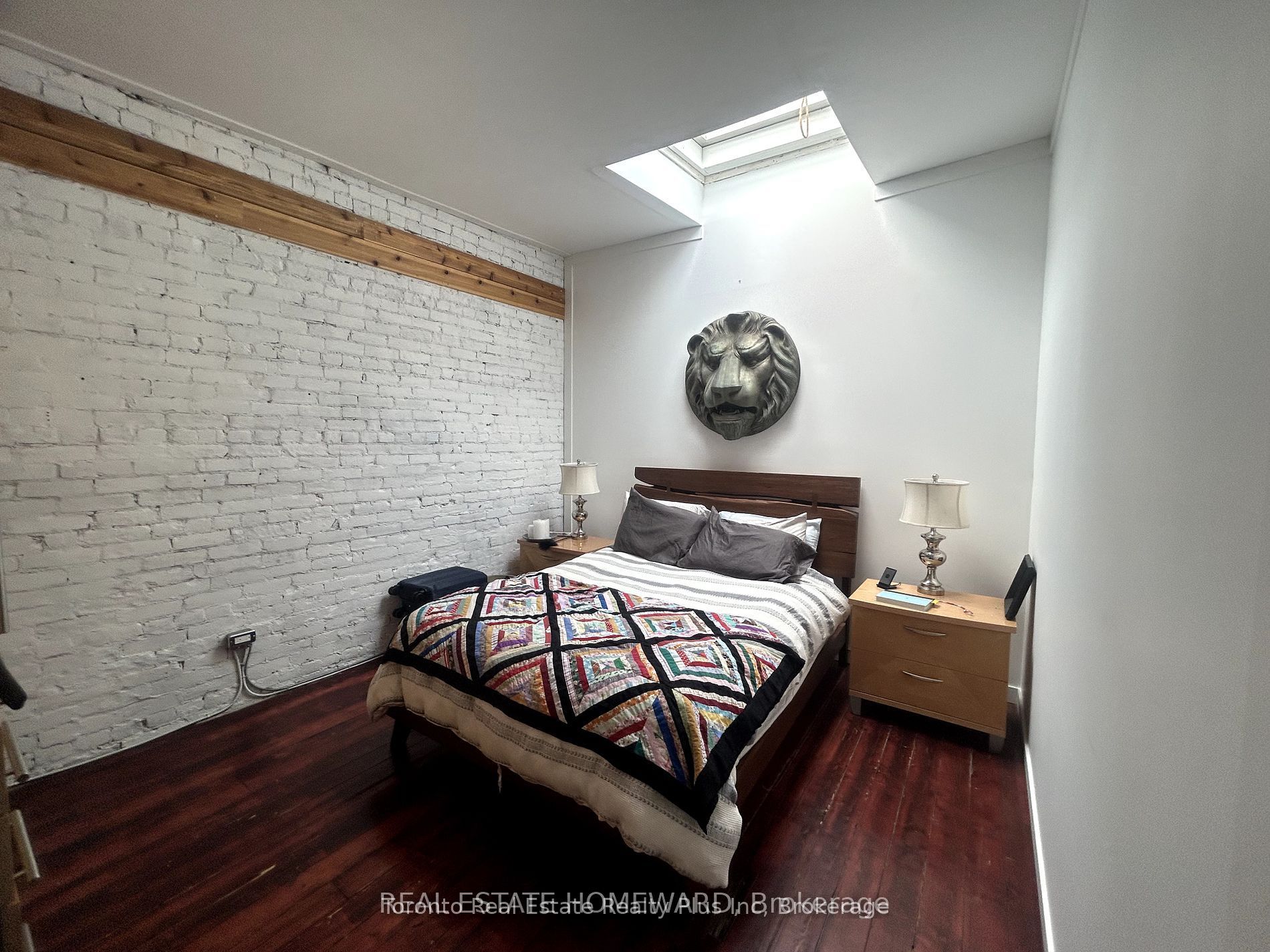 1297 Gerrard Street E A Property Photo 10