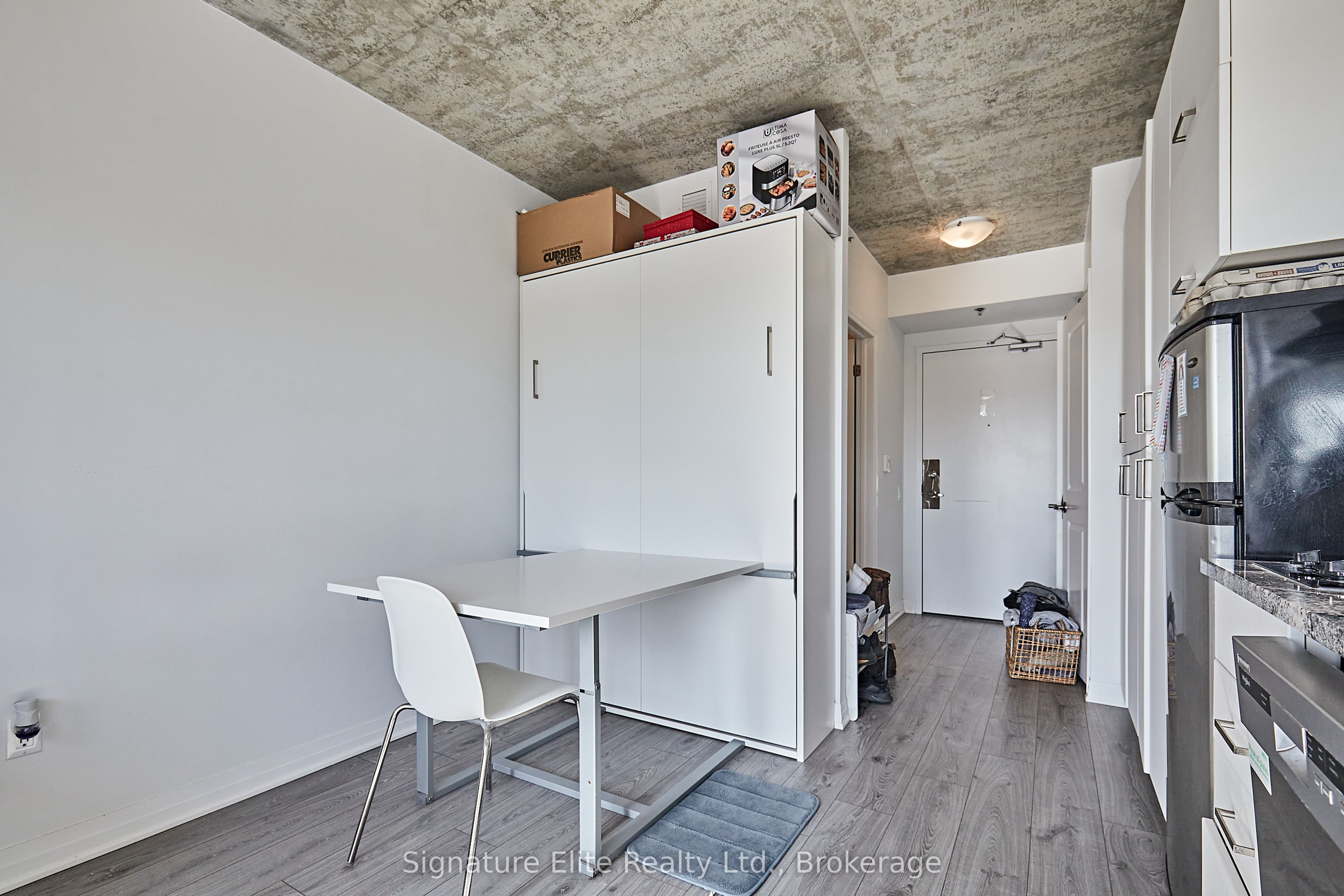 1900 Simcoe Street N 539 Property Photo 5