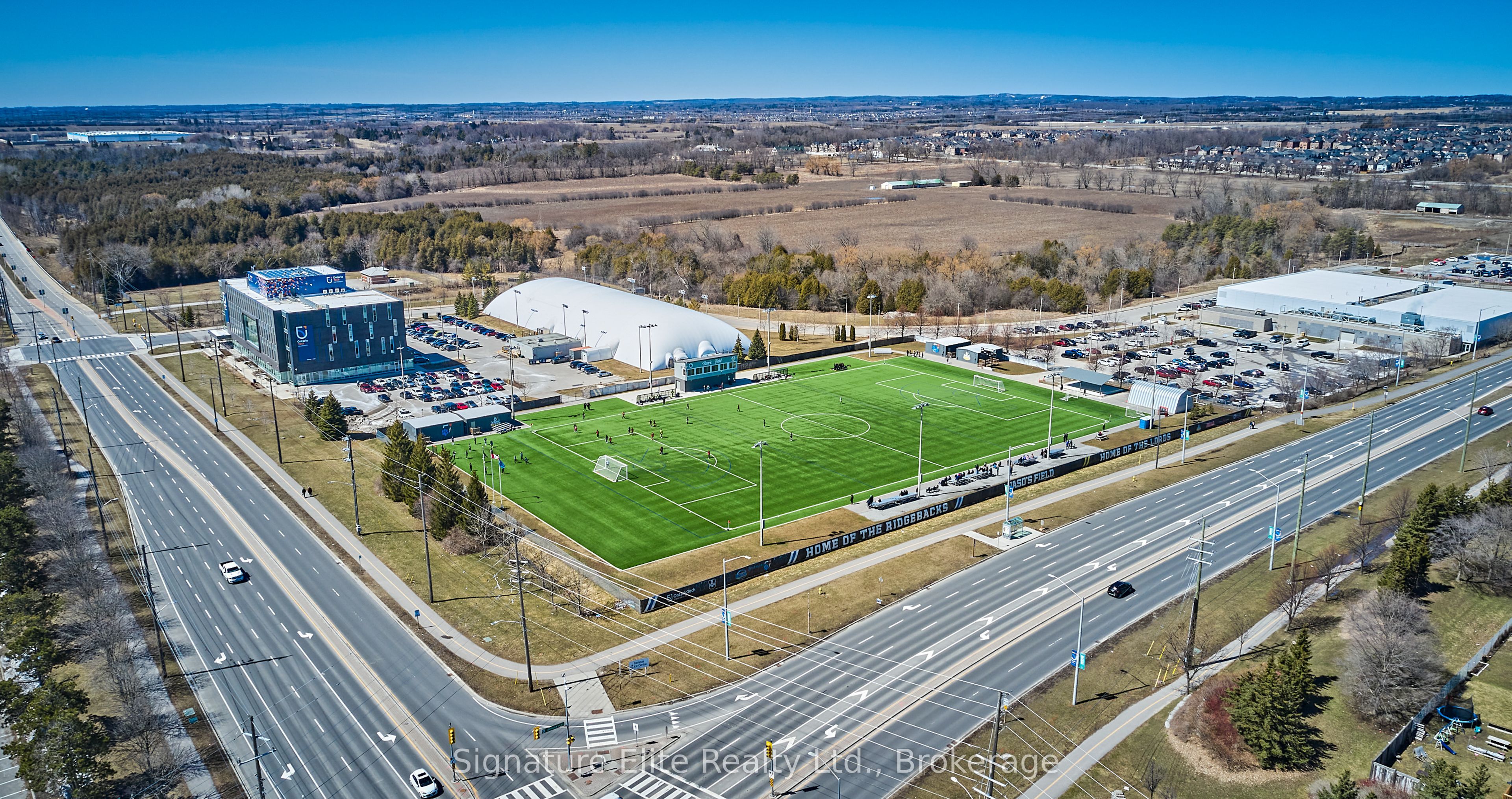 1900 Simcoe Street N 539 Property Photo 18