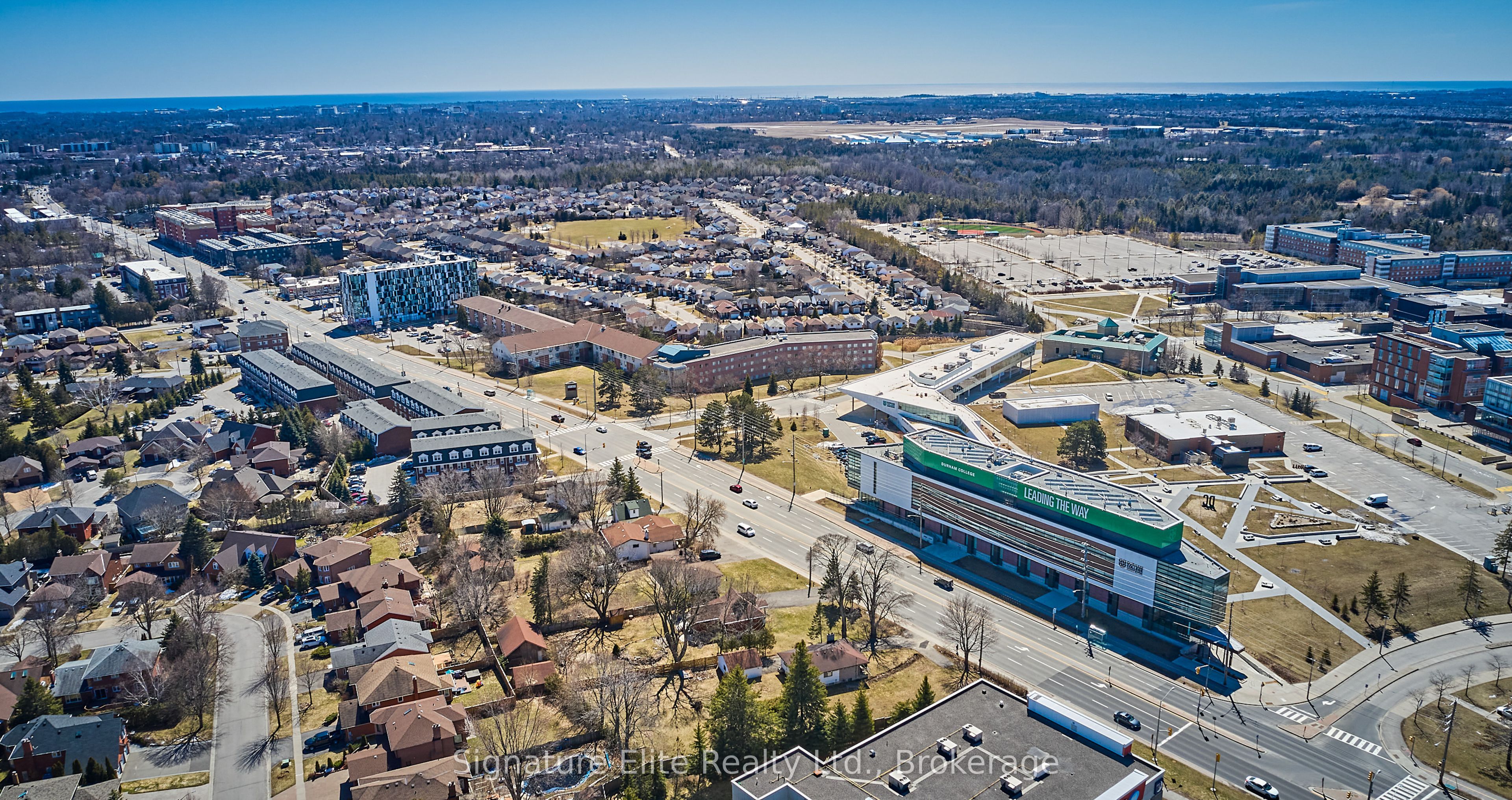 1900 Simcoe Street N 539 Property Photo 19