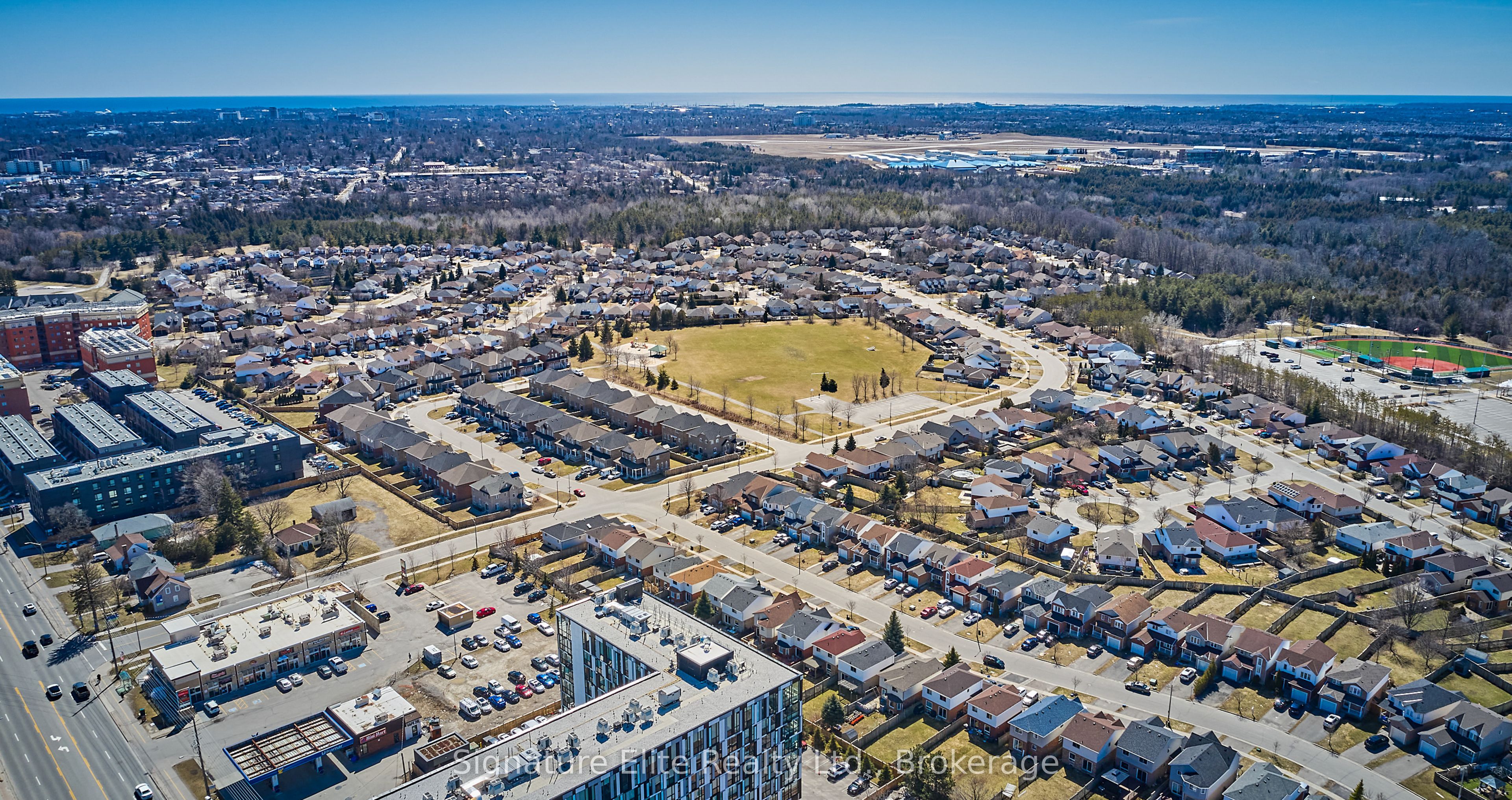 1900 Simcoe Street N 539 Property Photo 20