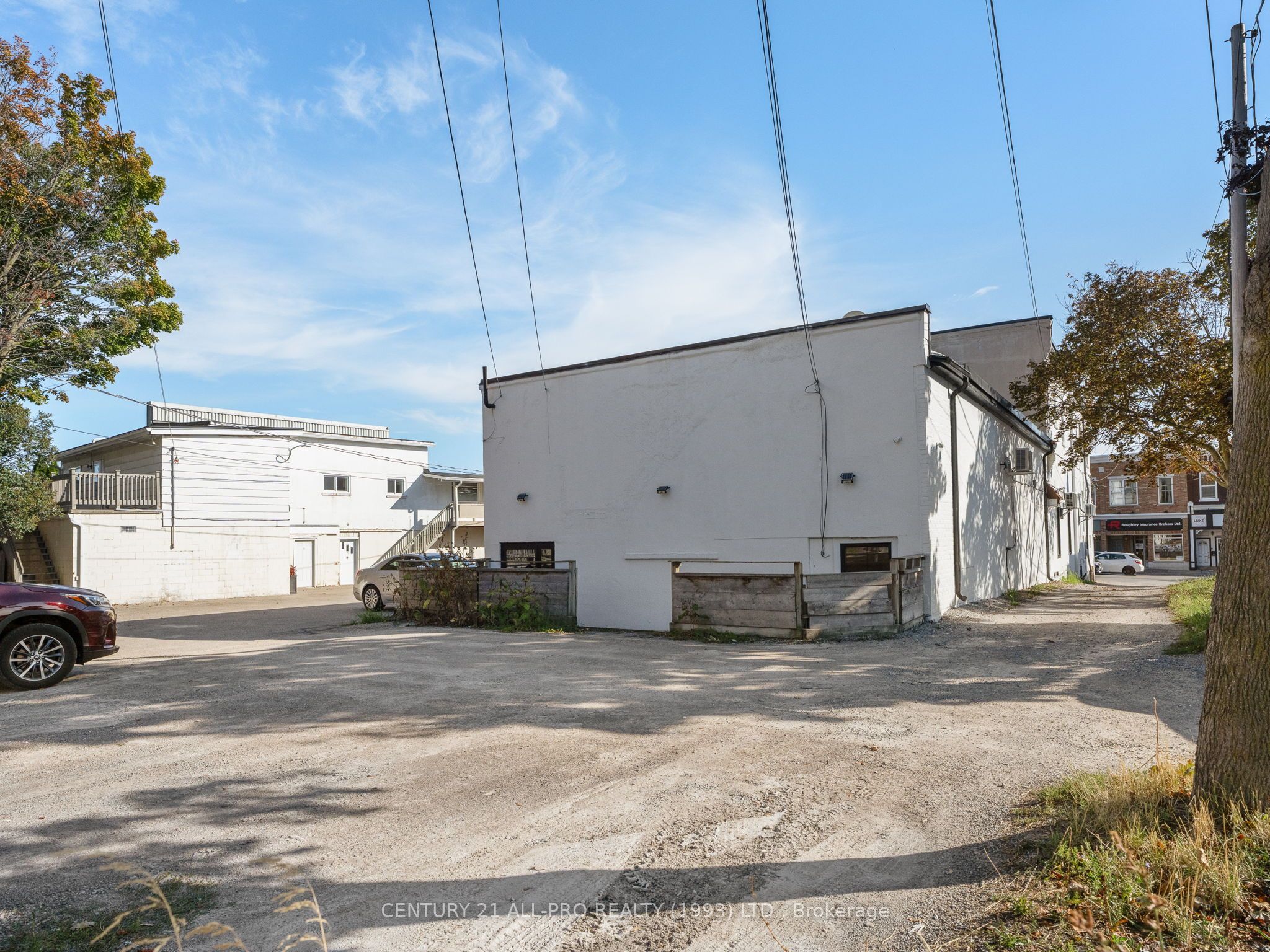 34 W King Street W Property Photo 6