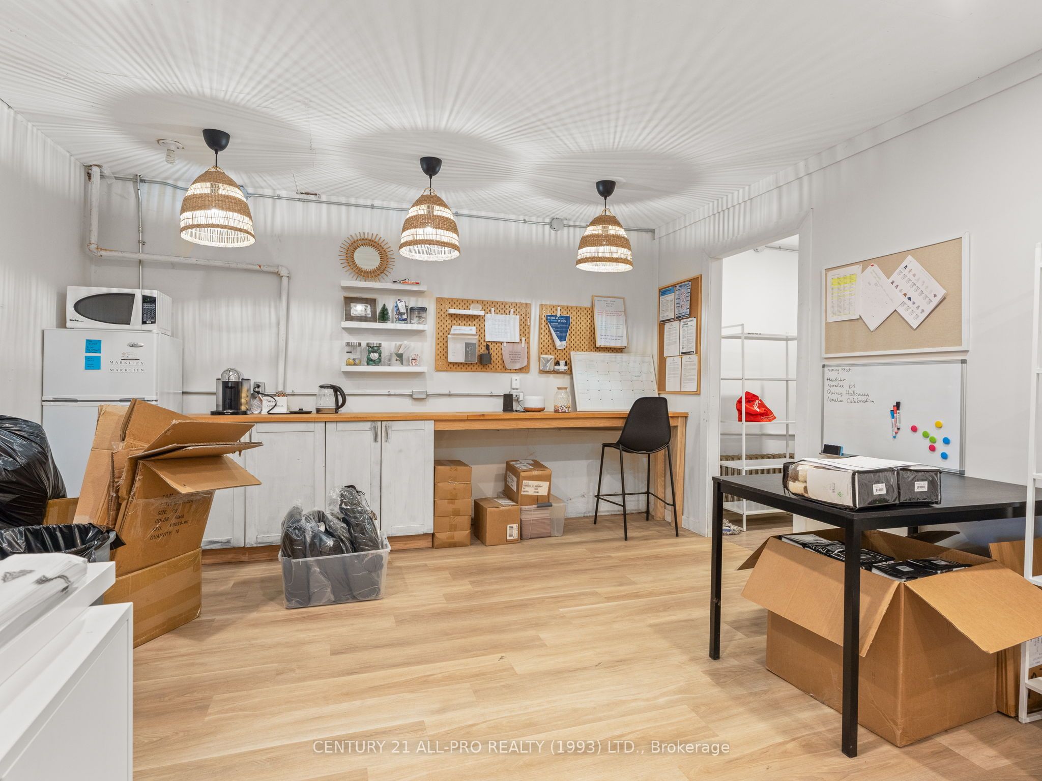 34 W King Street W Property Photo 17