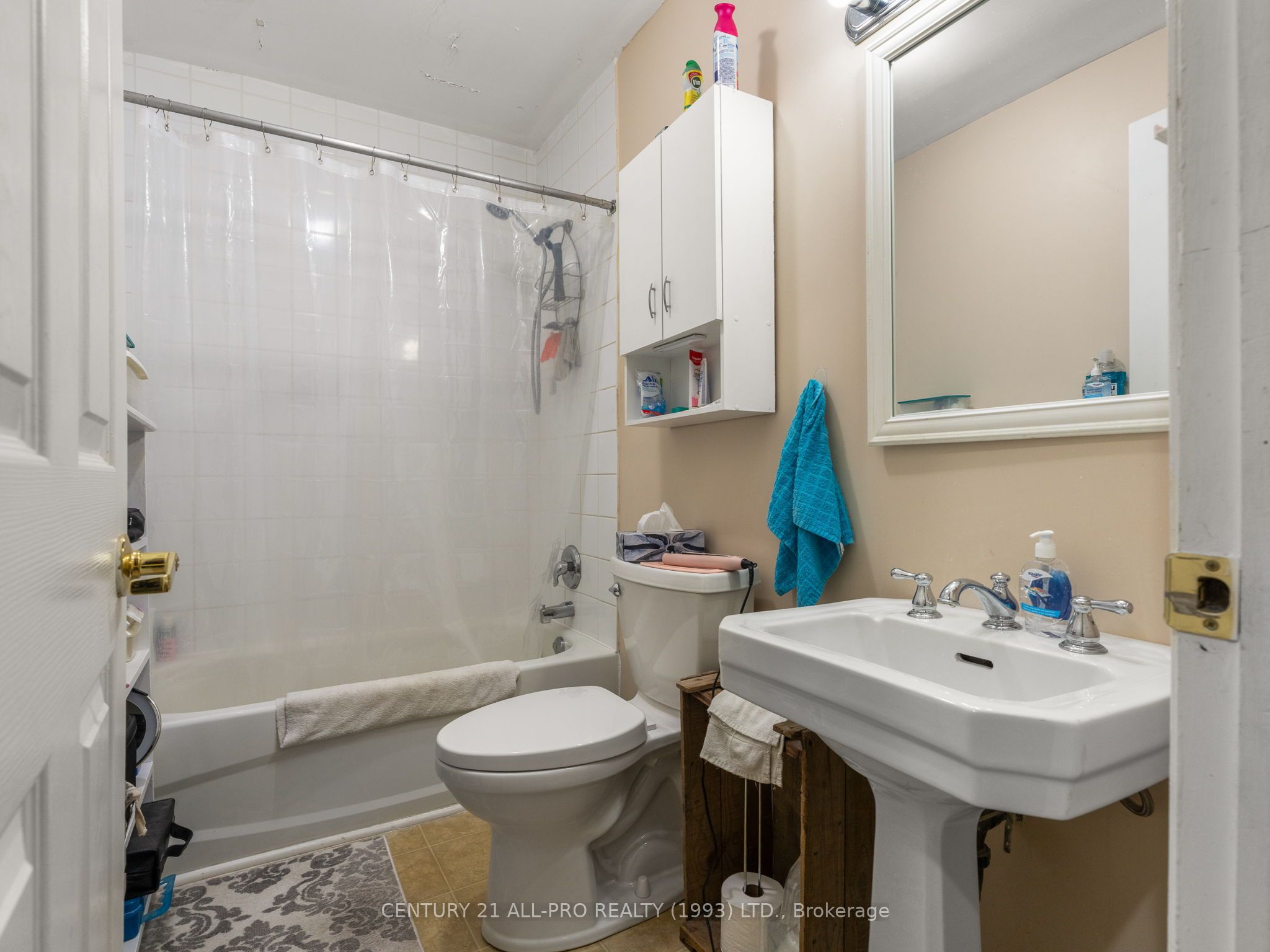 34 W King Street W Property Photo 39