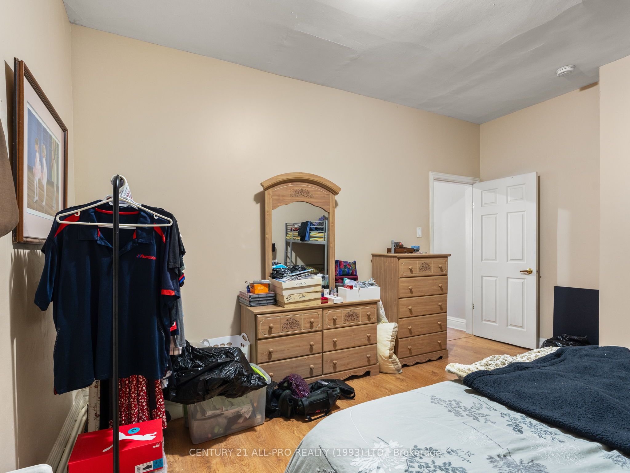 34 W King Street W Property Photo 42