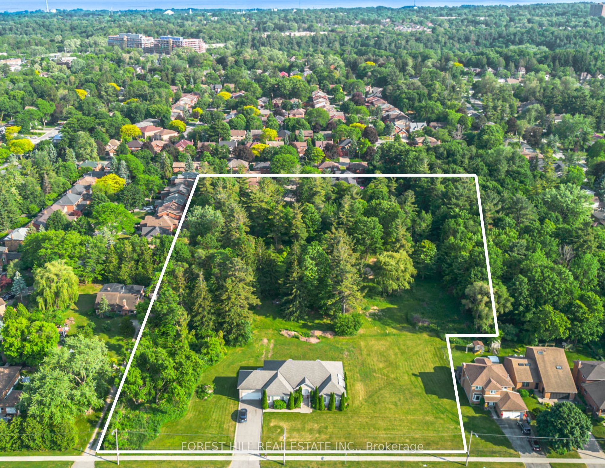 3535 Ellesmere Road Property Photo 1