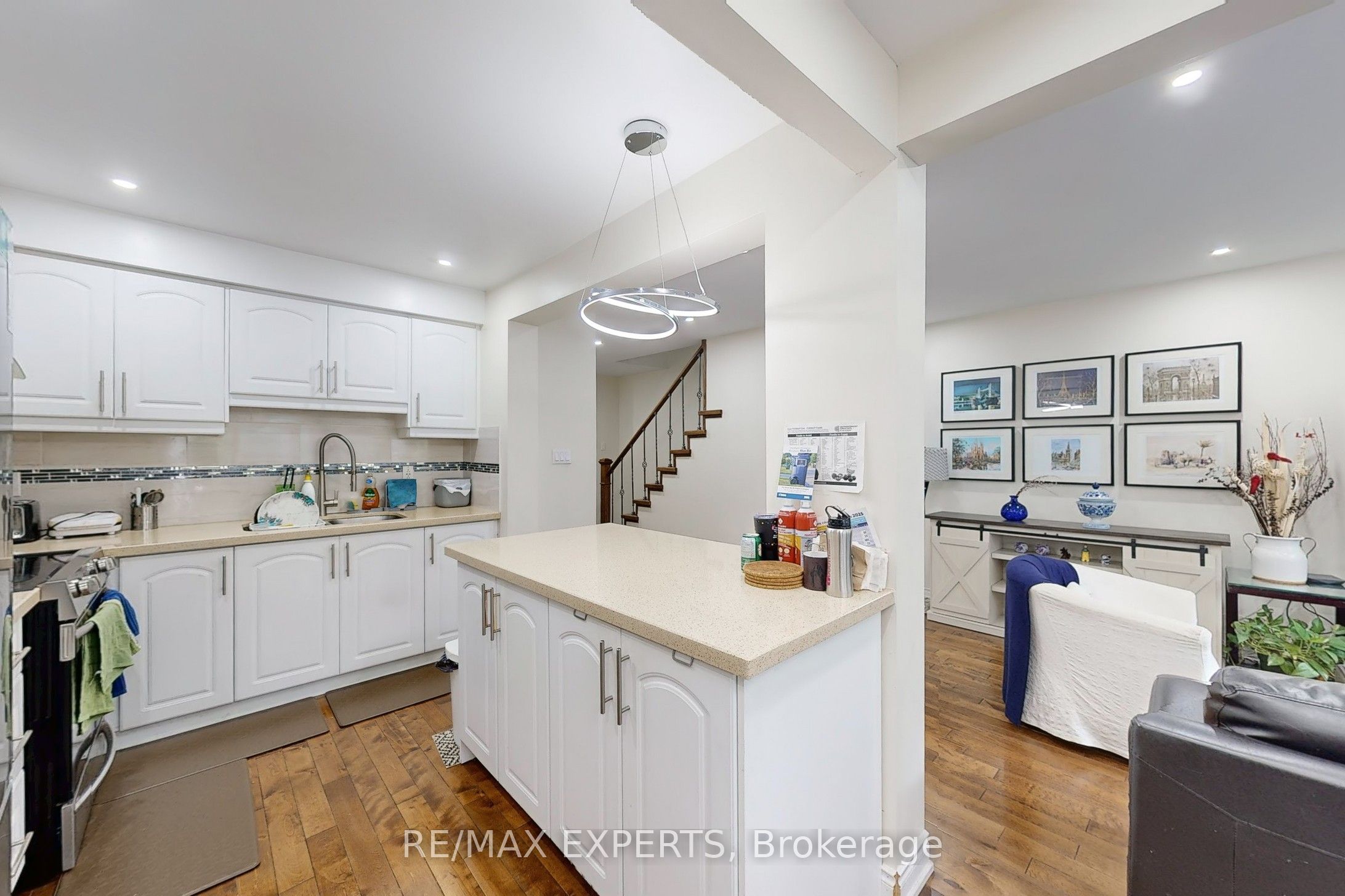 30 Dundalk Drive 44 Property Photo 13