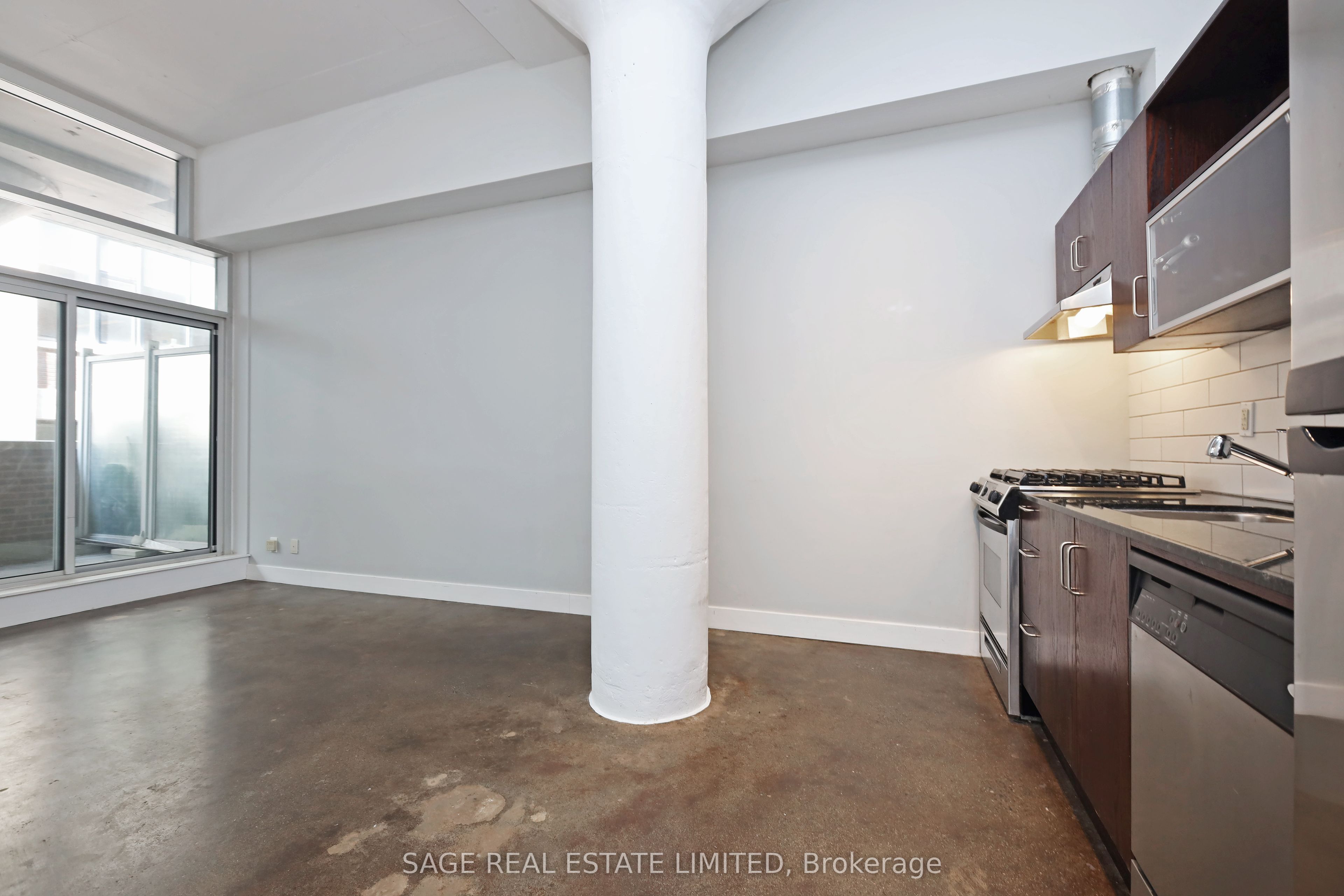 233 Carlaw Avenue 310 Property Photo 26