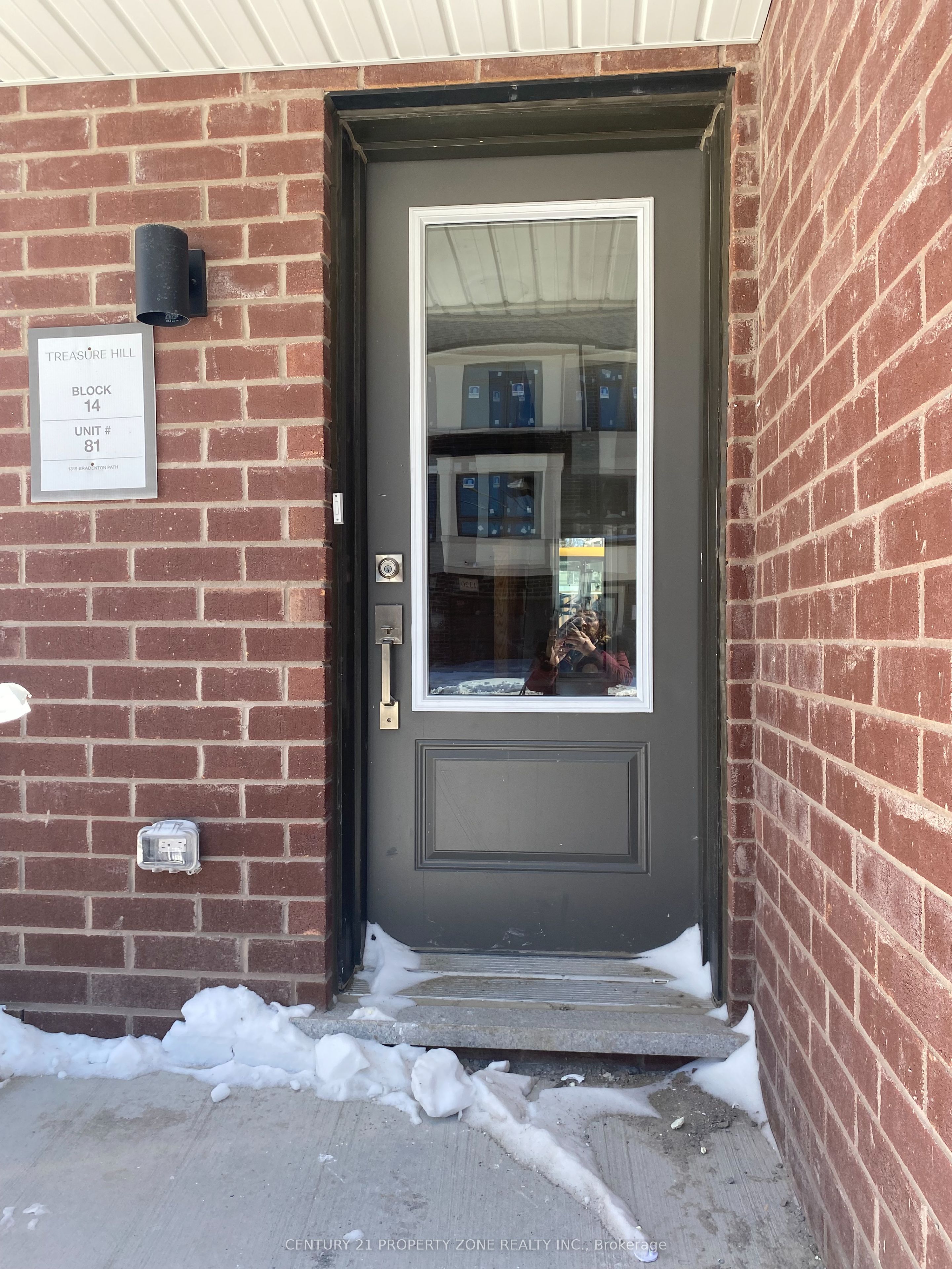 1322 Bradenton Path Property Photo 1