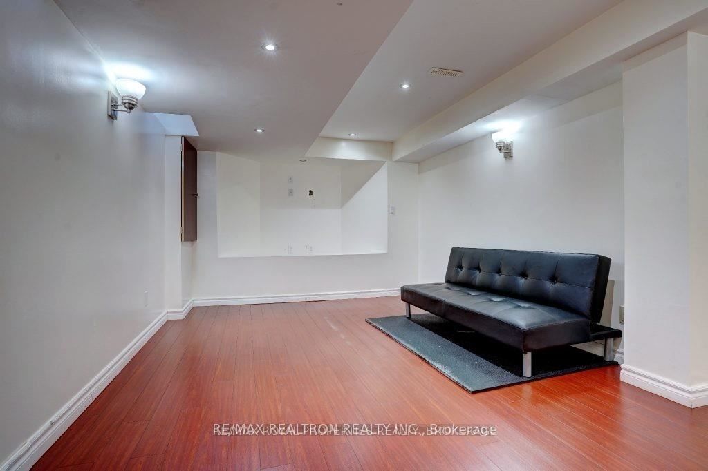 105 Millcar Drive Bsmt Property Photo 9