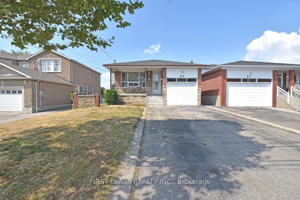 82 Gooderham Drive Property Photo 1