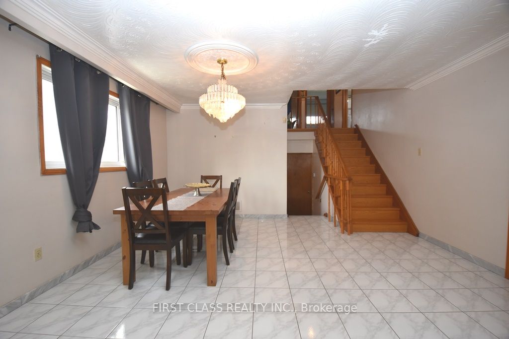 82 Gooderham Drive Property Photo 6