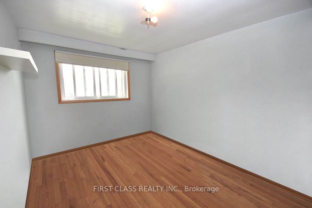 82 Gooderham Drive Property Photo 11