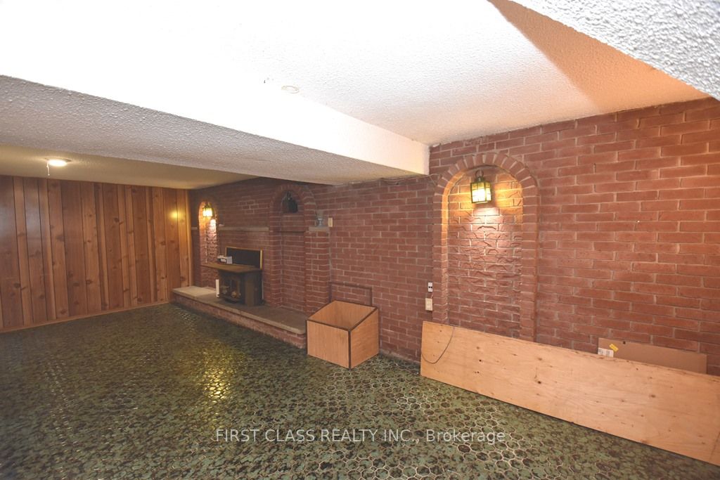 82 Gooderham Drive Property Photo 22