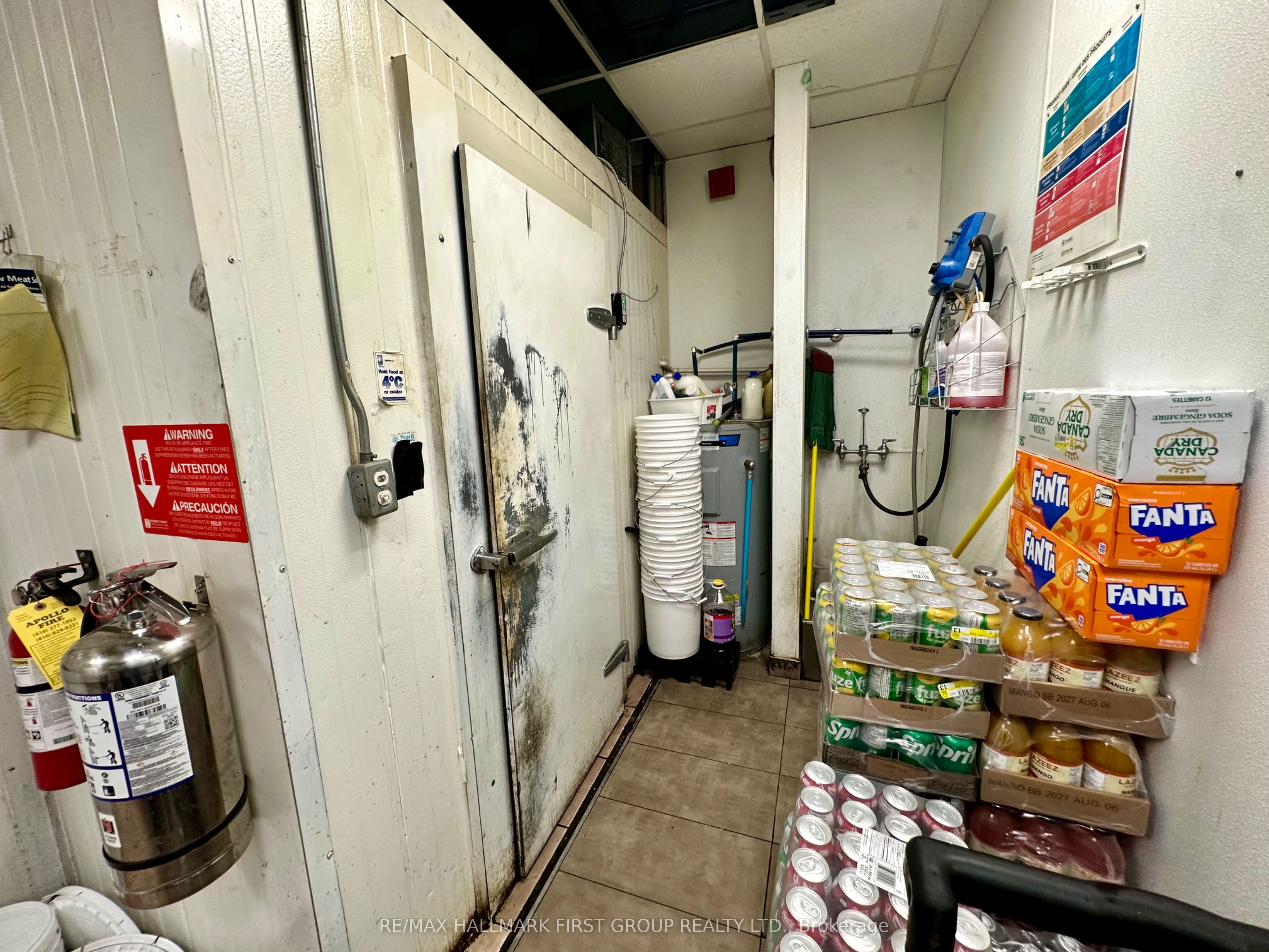 1 Rossland Road 14b Property Photo 3