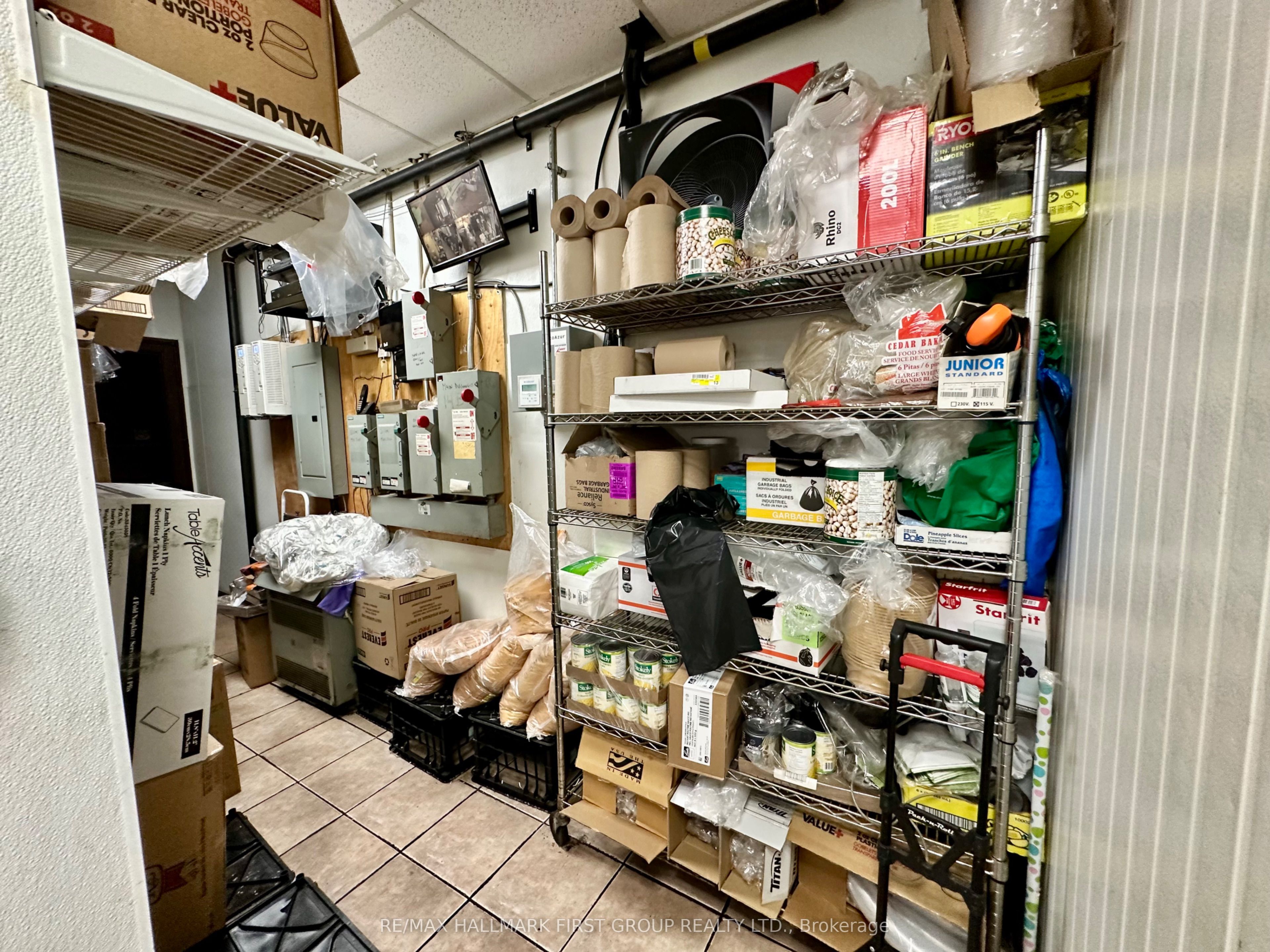 1 Rossland Road 14b Property Photo 5