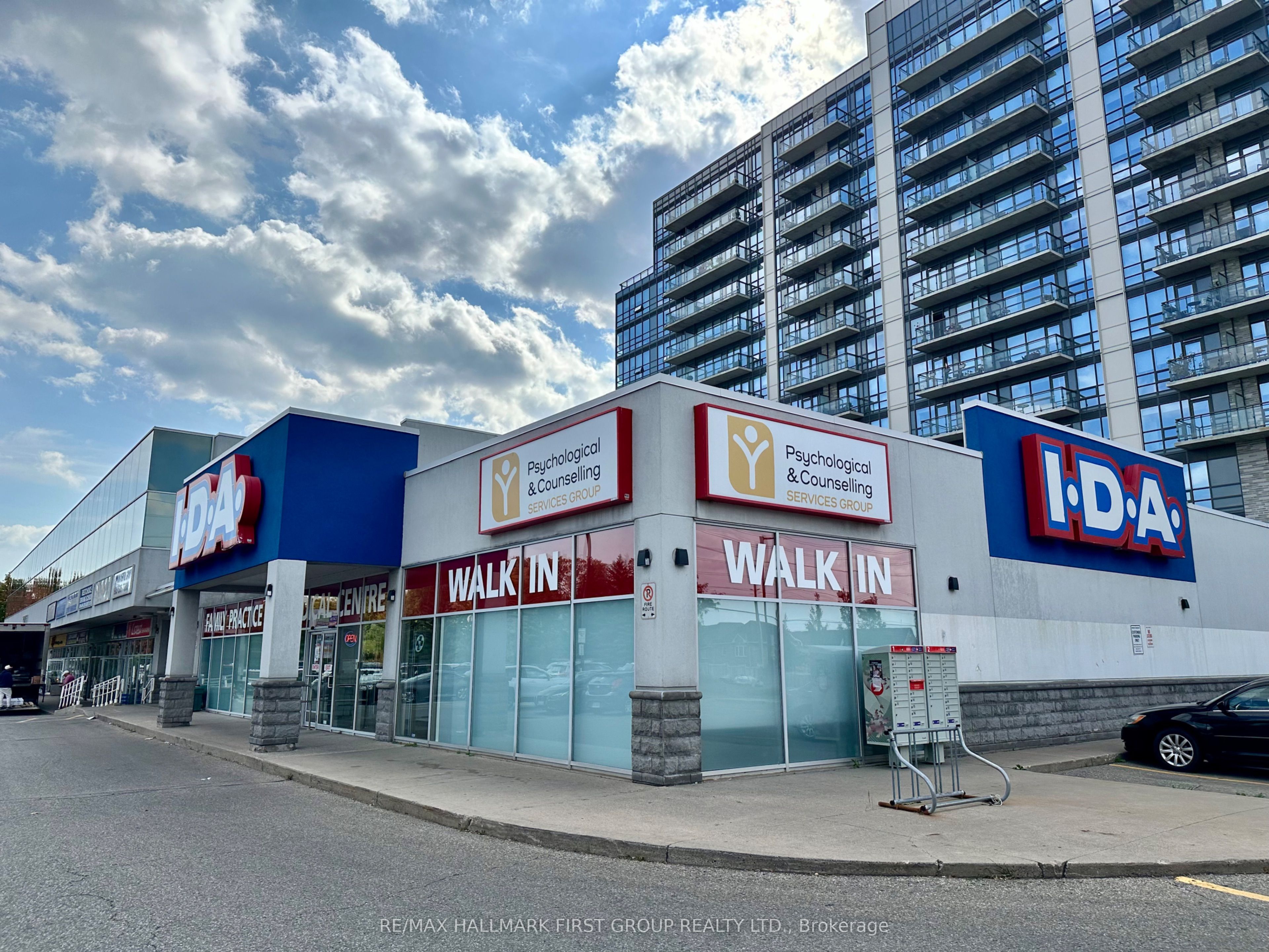 1 Rossland Road 14b Property Photo 7