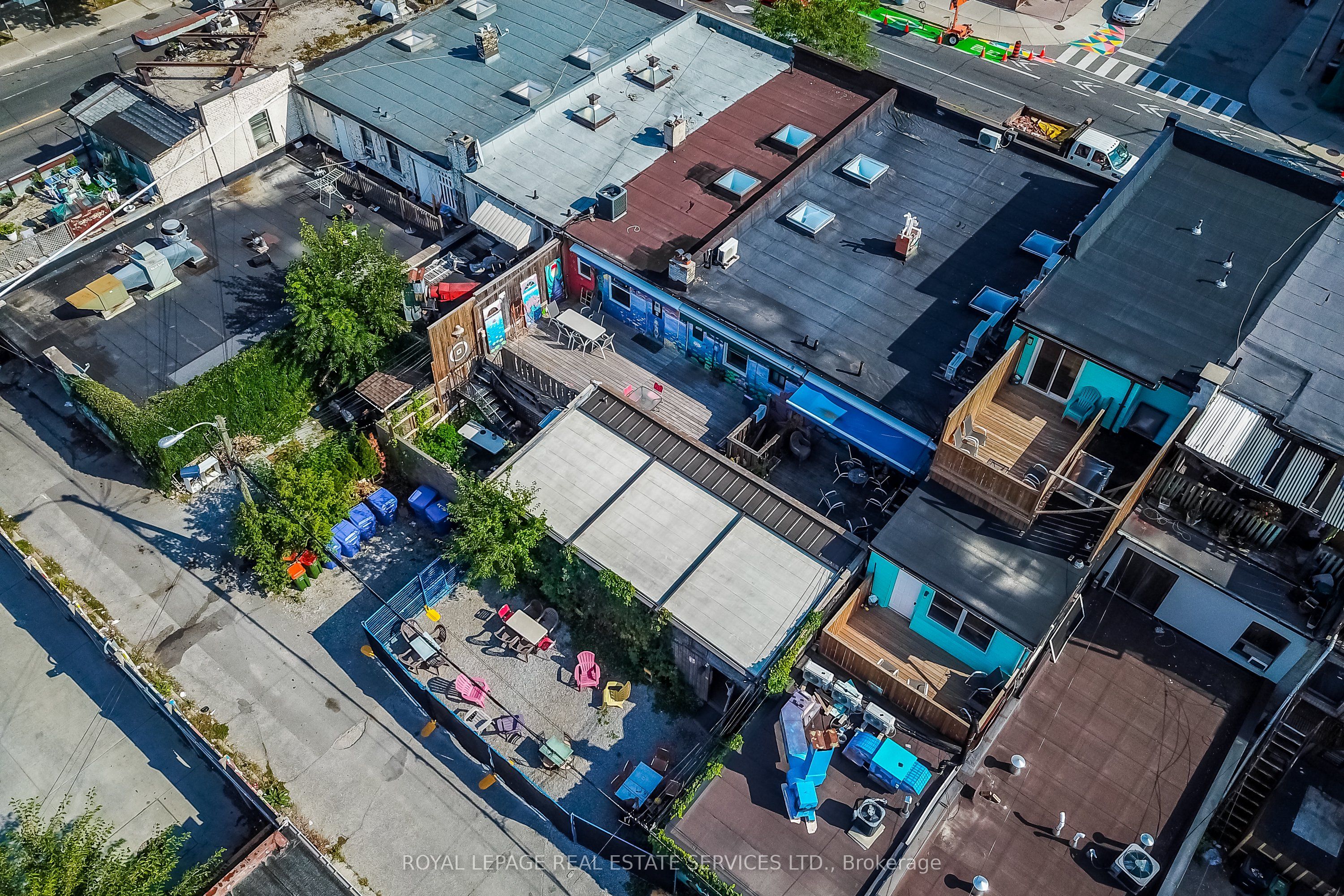 962-974 Danforth Avenue Property Photo 8