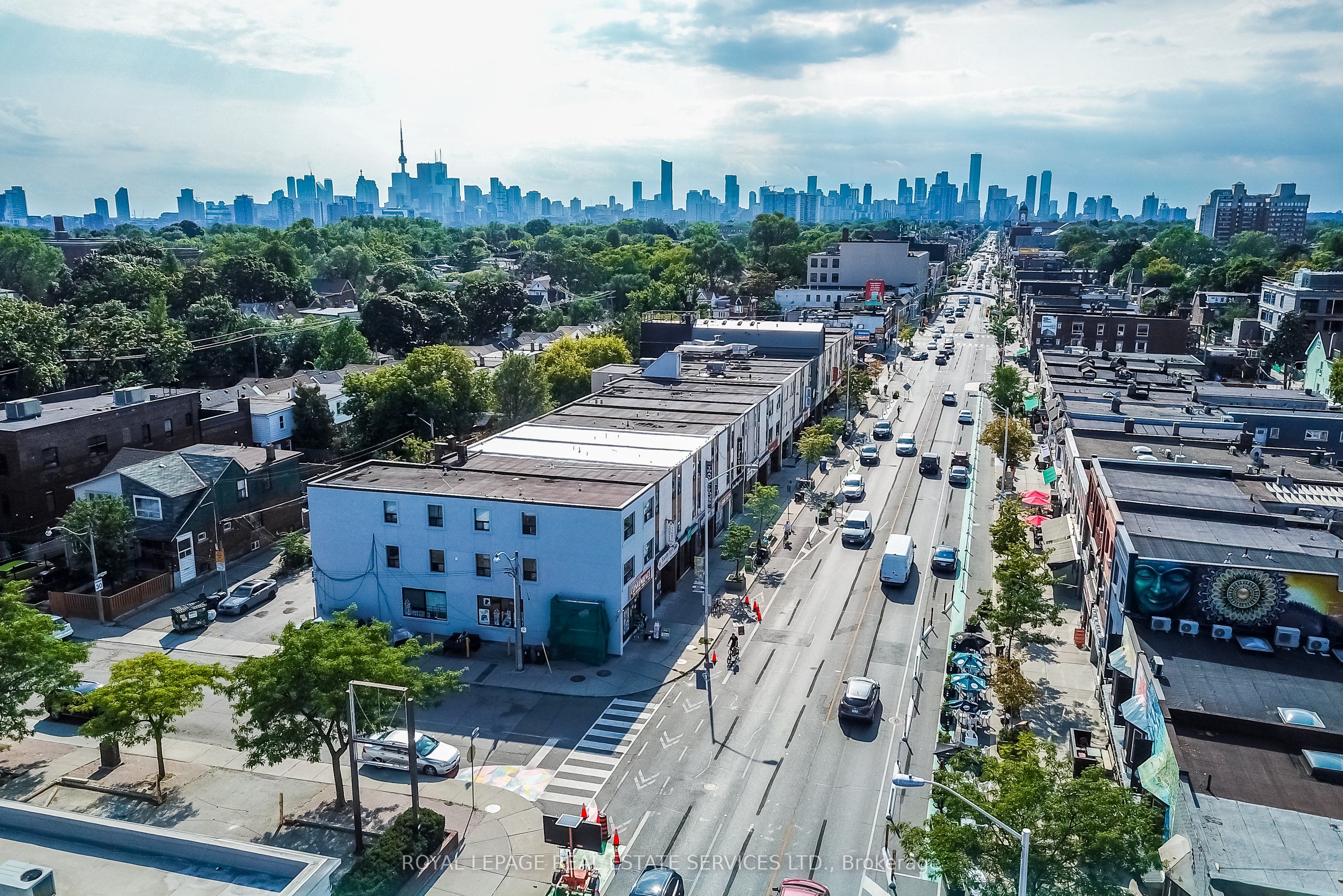 962-974 Danforth Avenue Property Photo 11