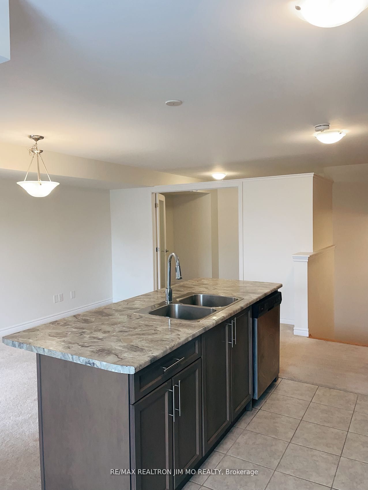 83 Sutcliffe Drive Property Photo 9