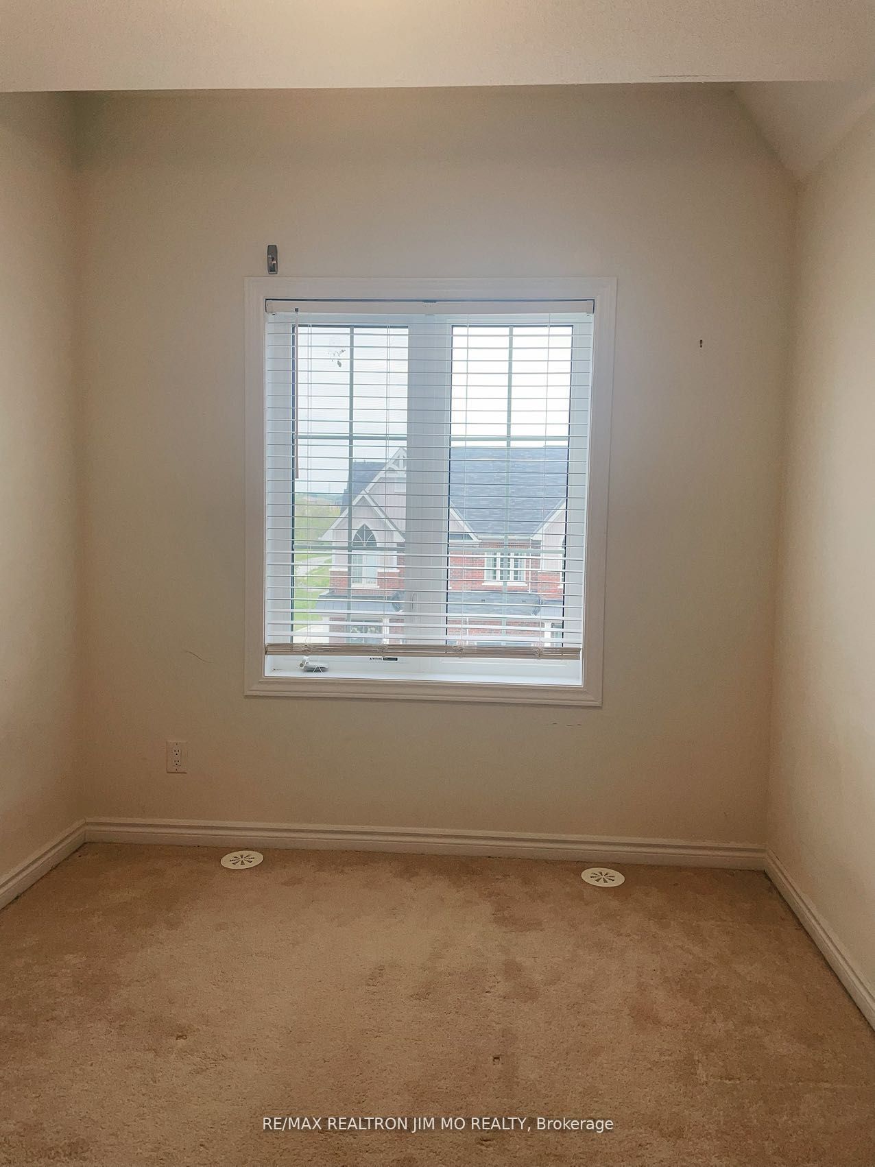 83 Sutcliffe Drive Property Photo 16