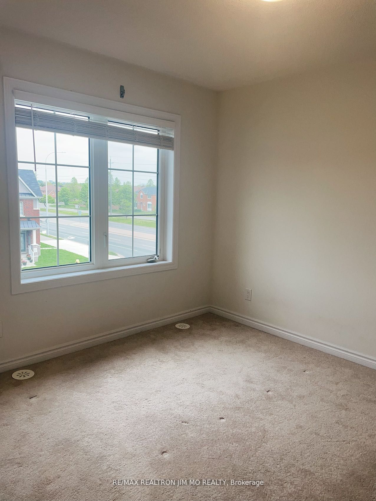 83 Sutcliffe Drive Property Photo 19